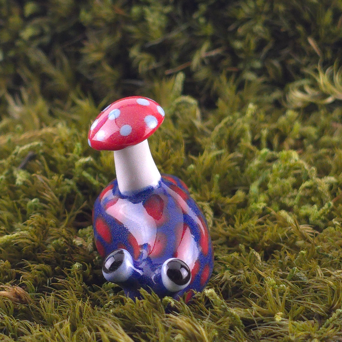 Ceramic Slug: Blep