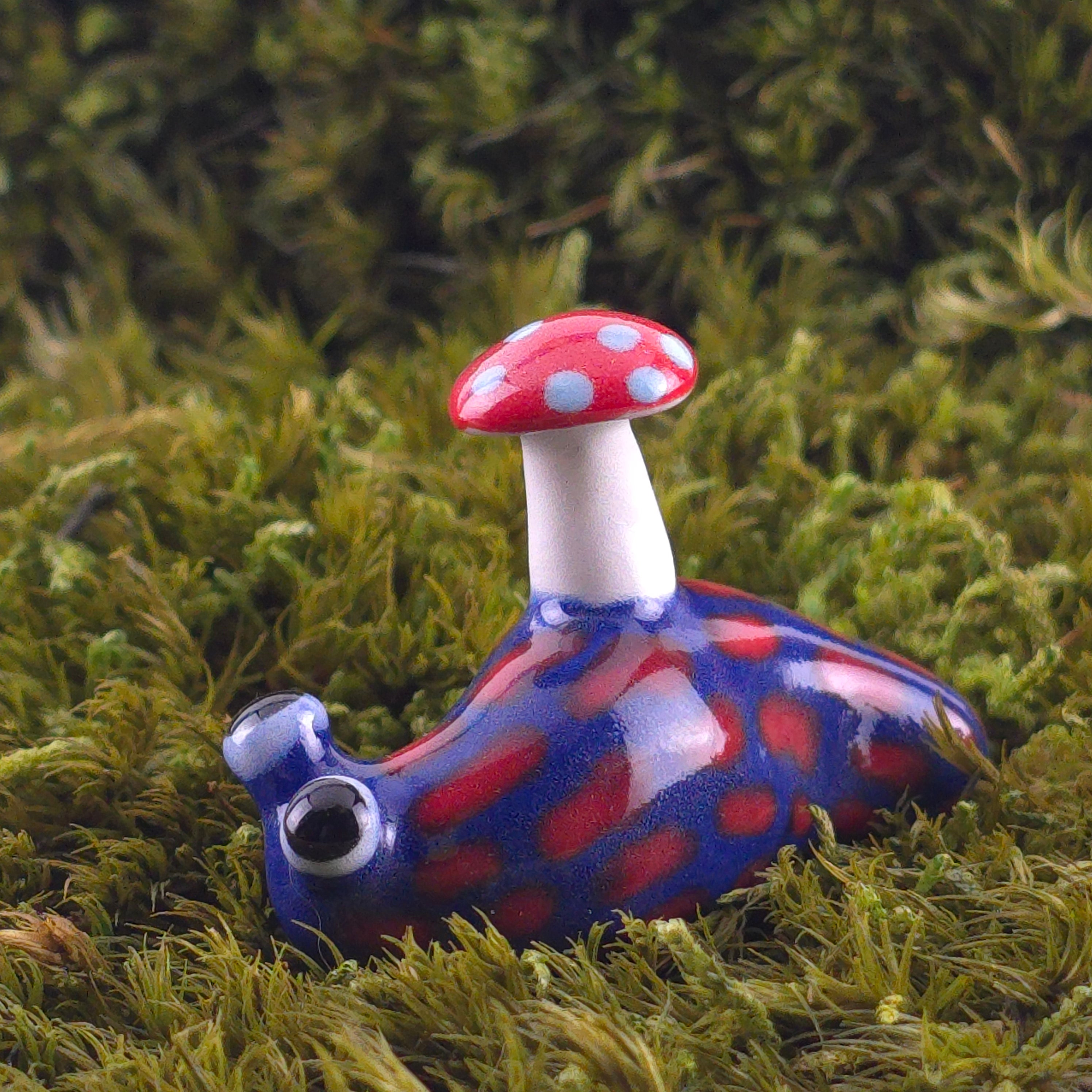 Ceramic Slug: Blep