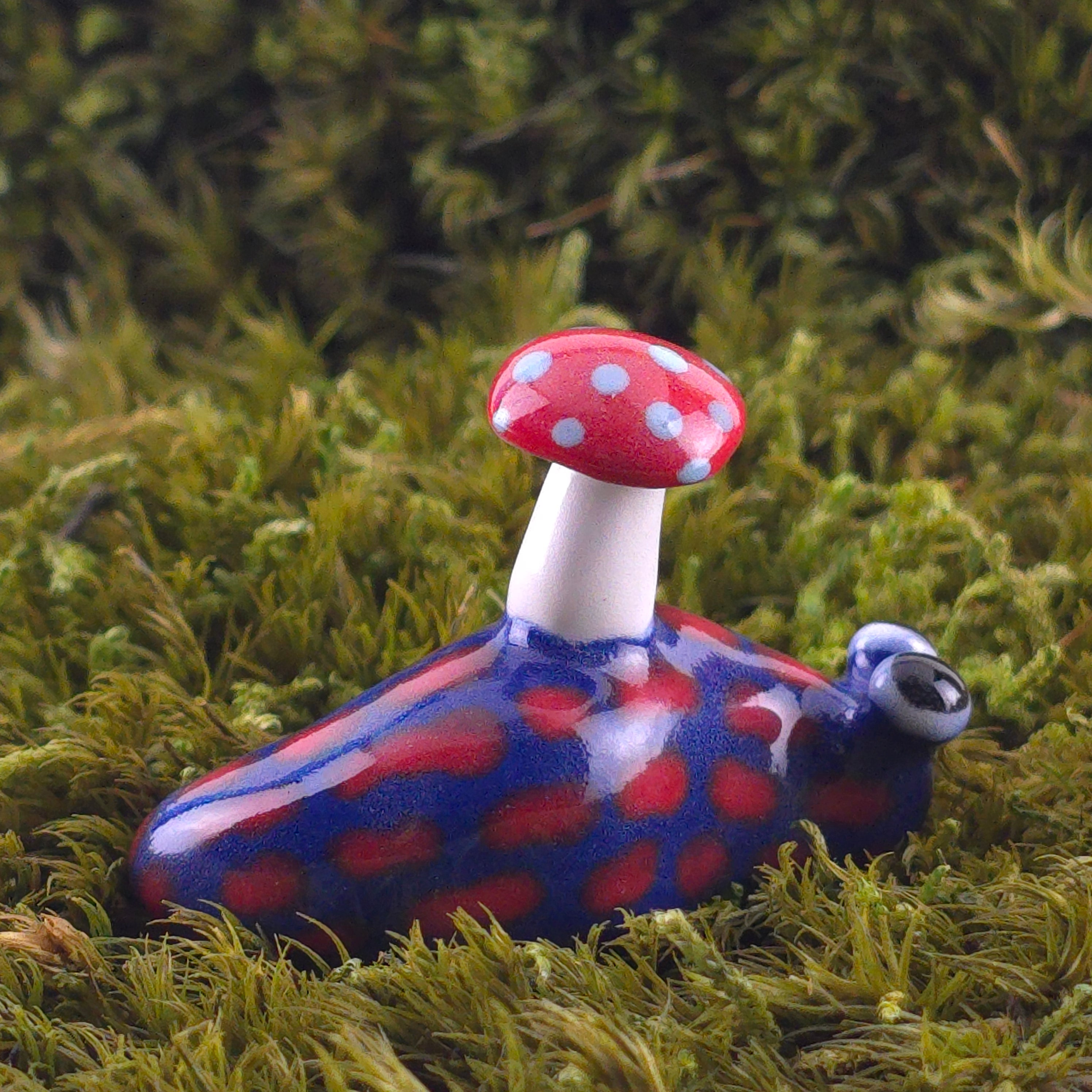 Ceramic Slug: Blep