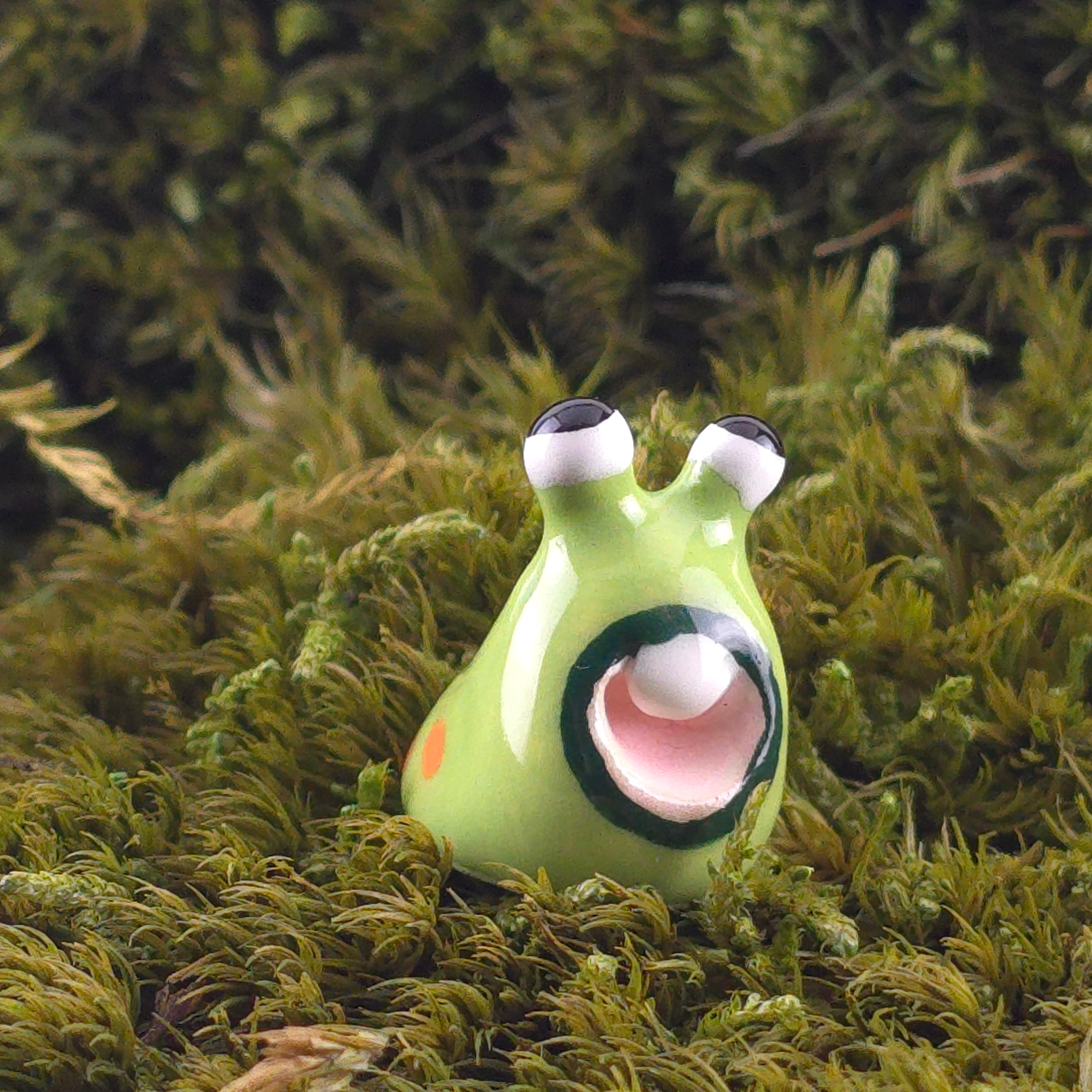 Ceramic Slug: Gertrude