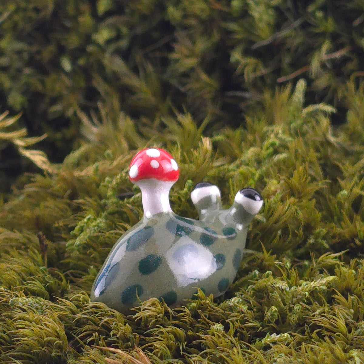 Ceramic Slug: Lark