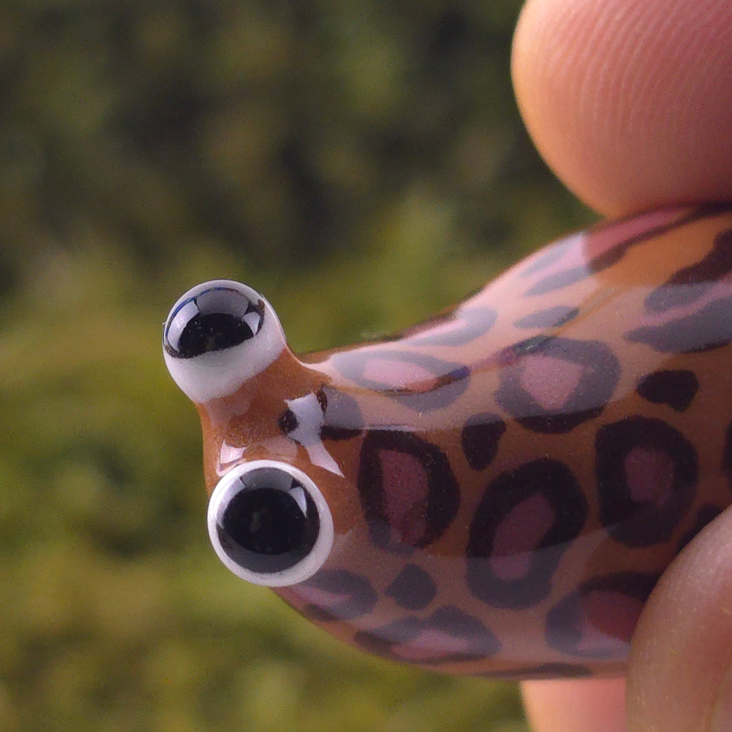 Ceramic Slug: Leo