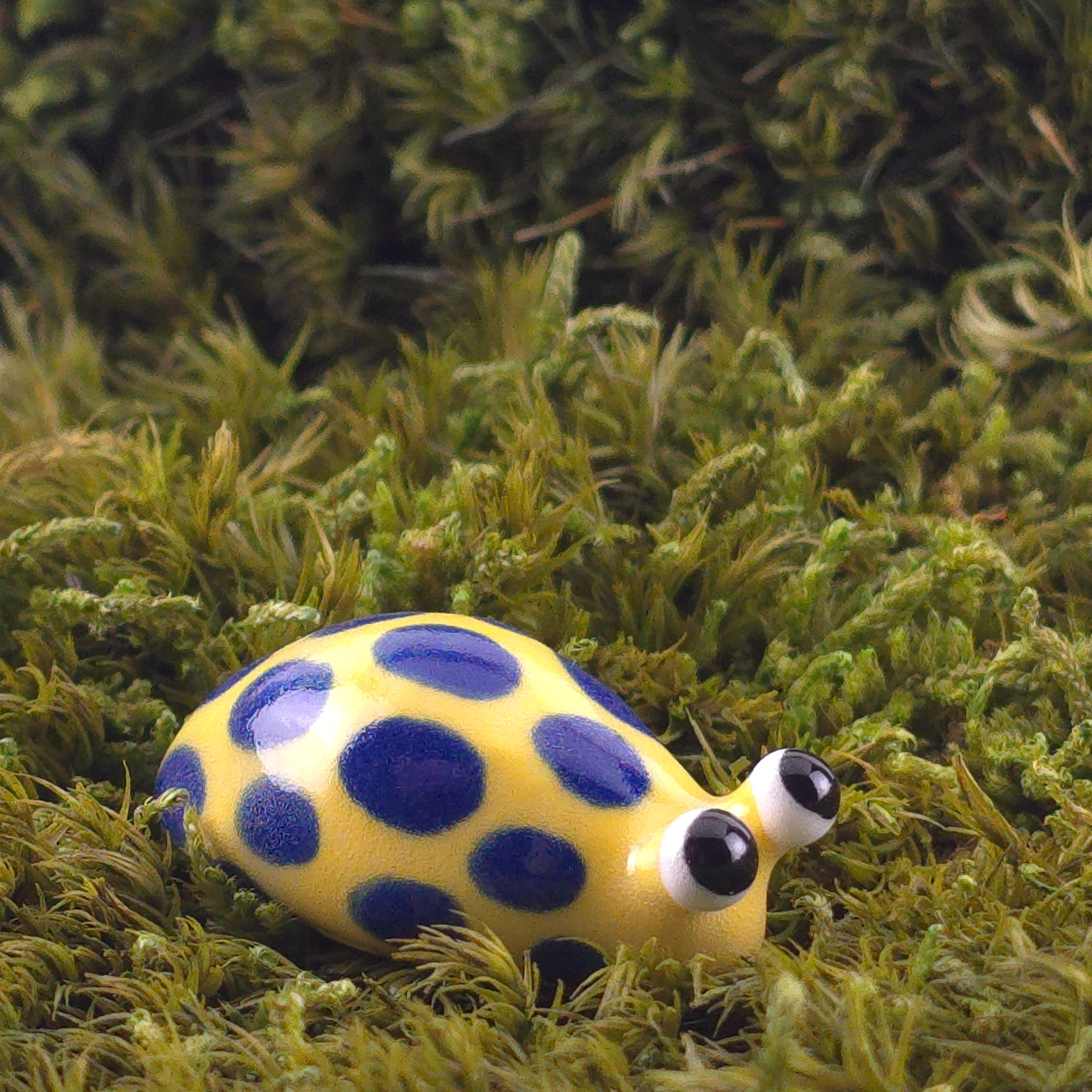 Ceramic Slug: Nibble