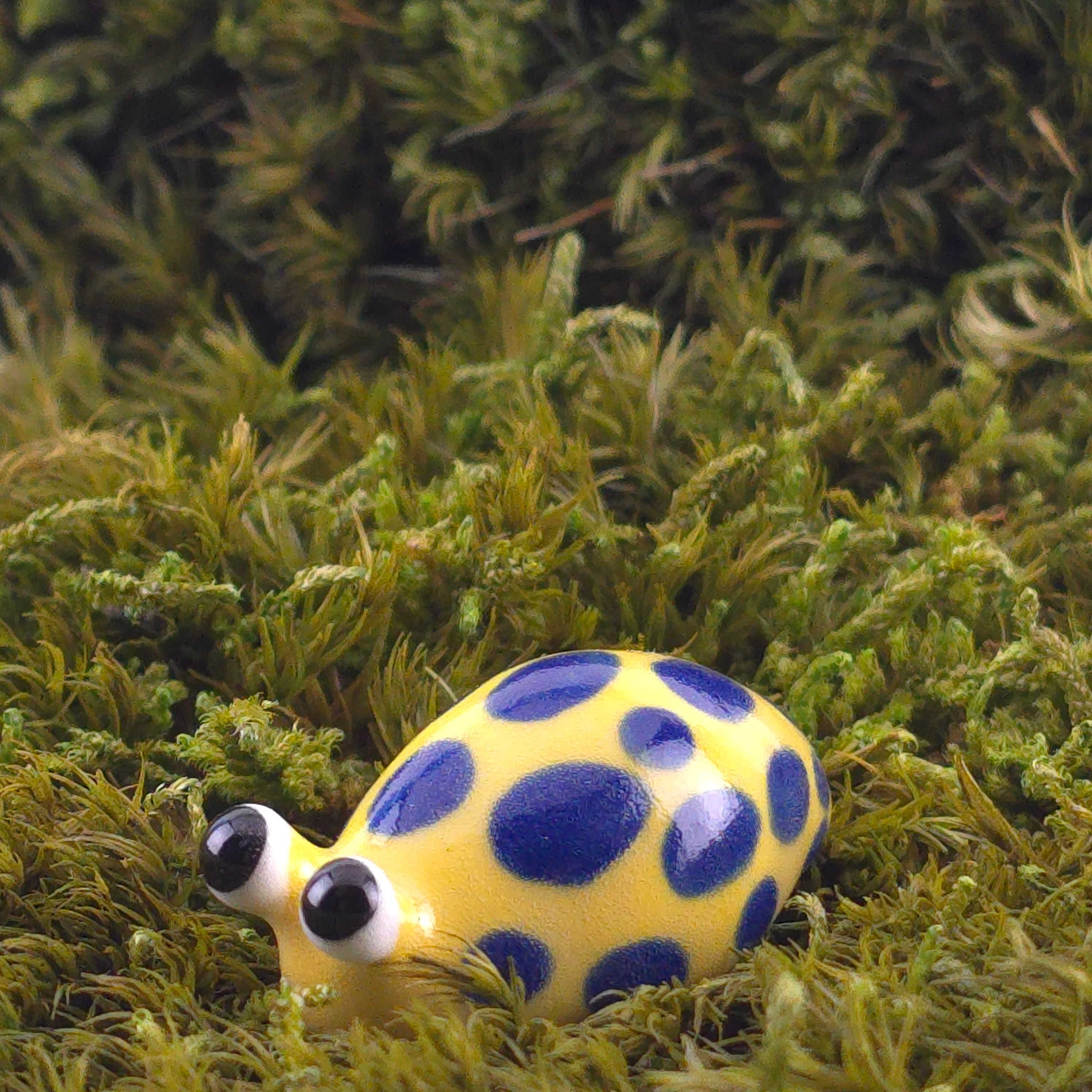 Ceramic Slug: Nibble