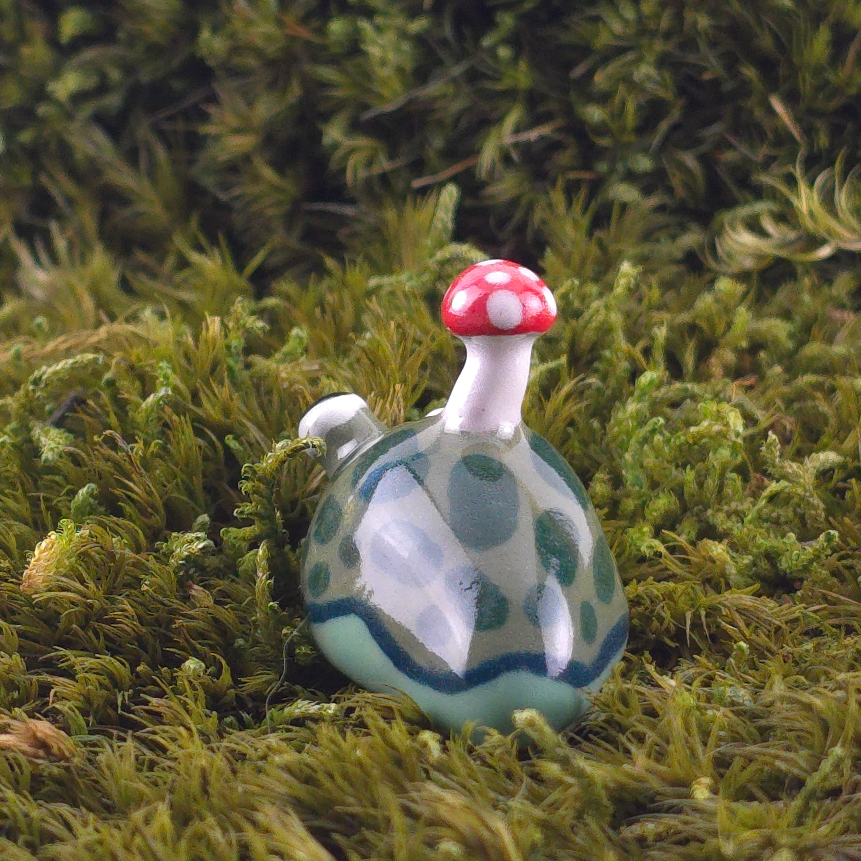 Ceramic Slug: Plop