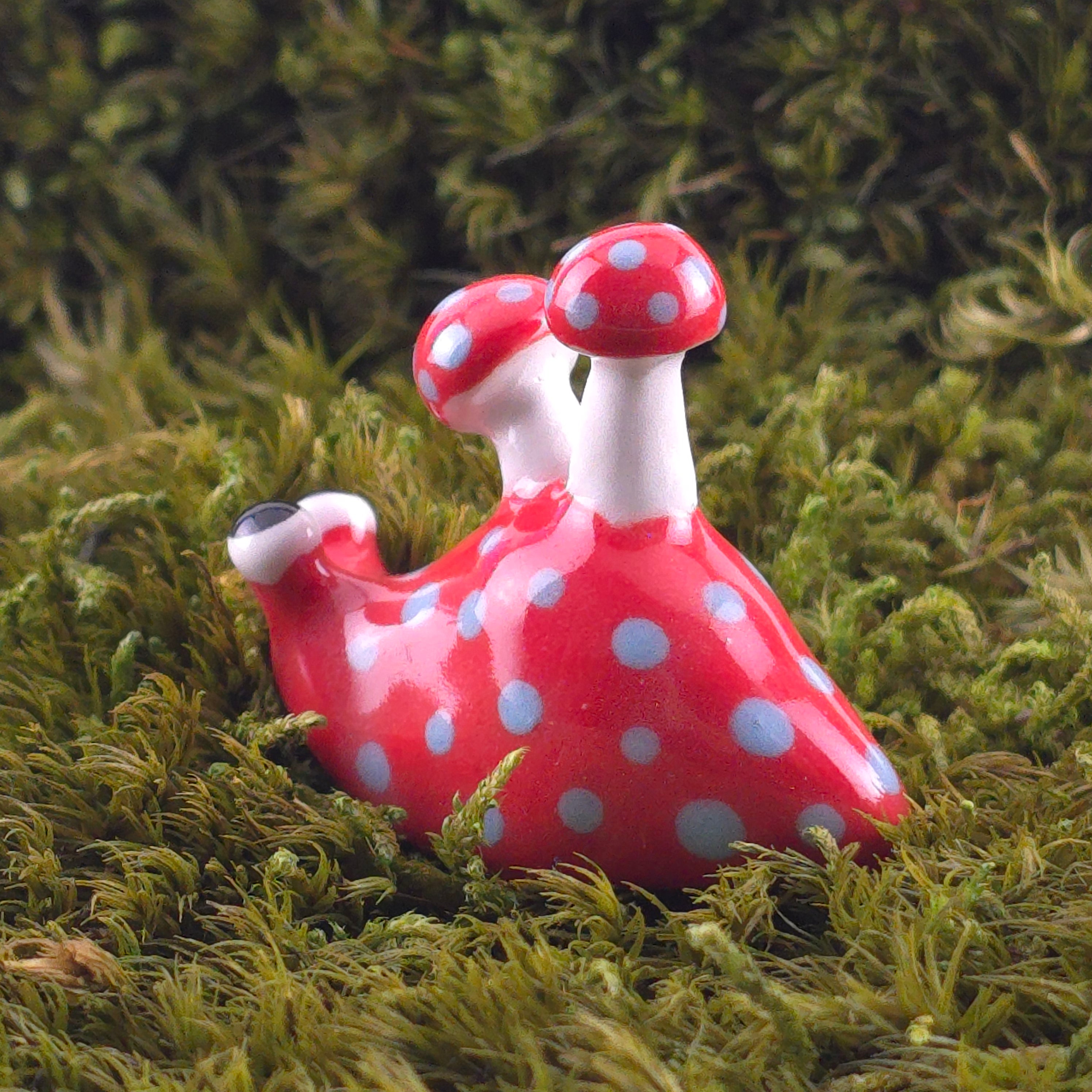 Ceramic Slug: Poppi