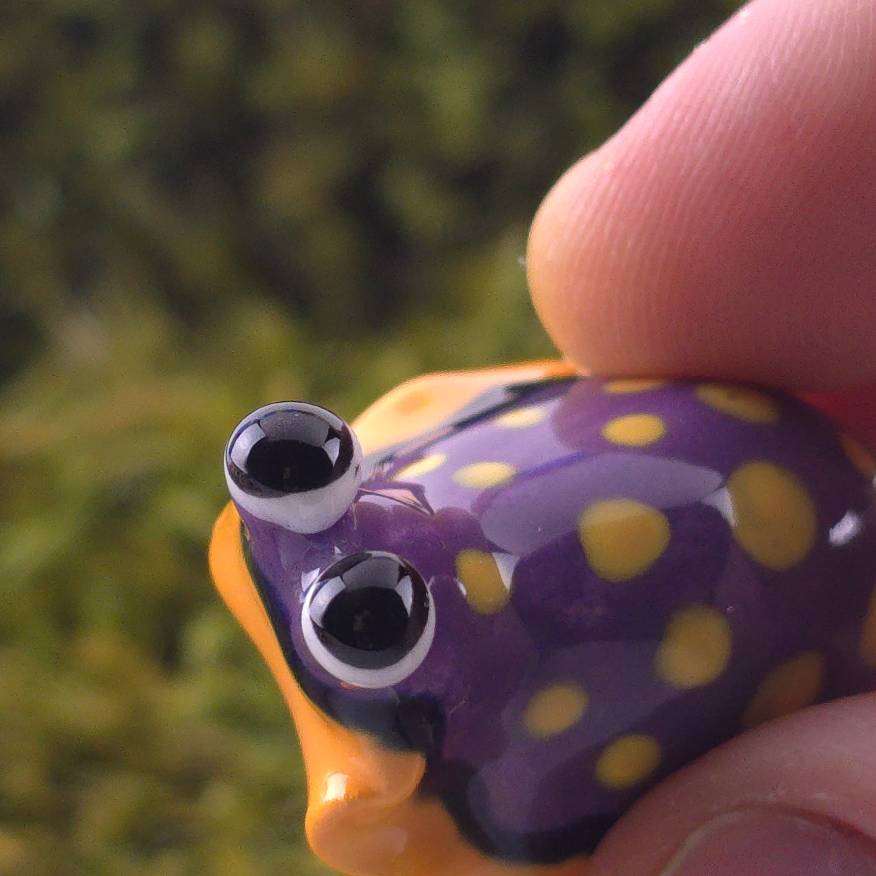 Ceramic Slug: Arion