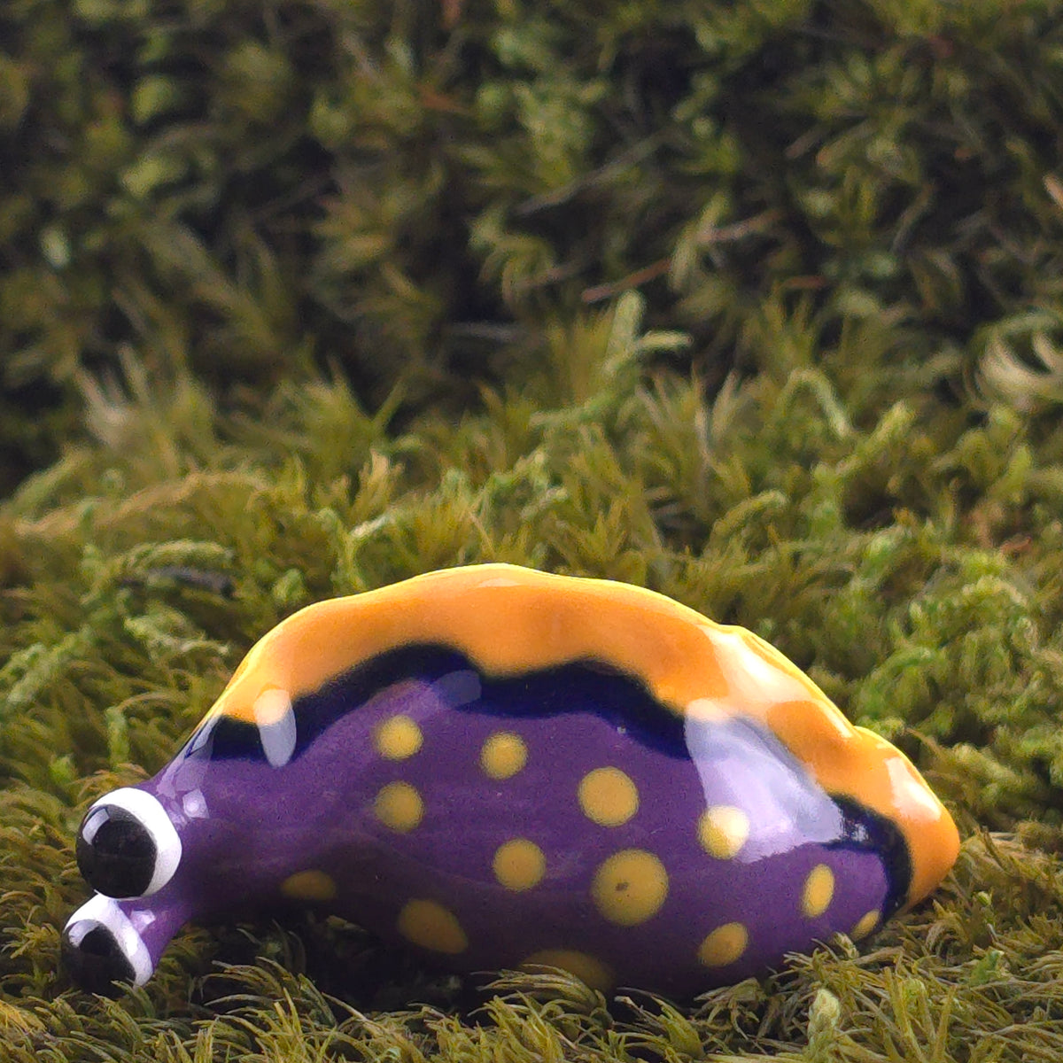 Ceramic Slug: Arion