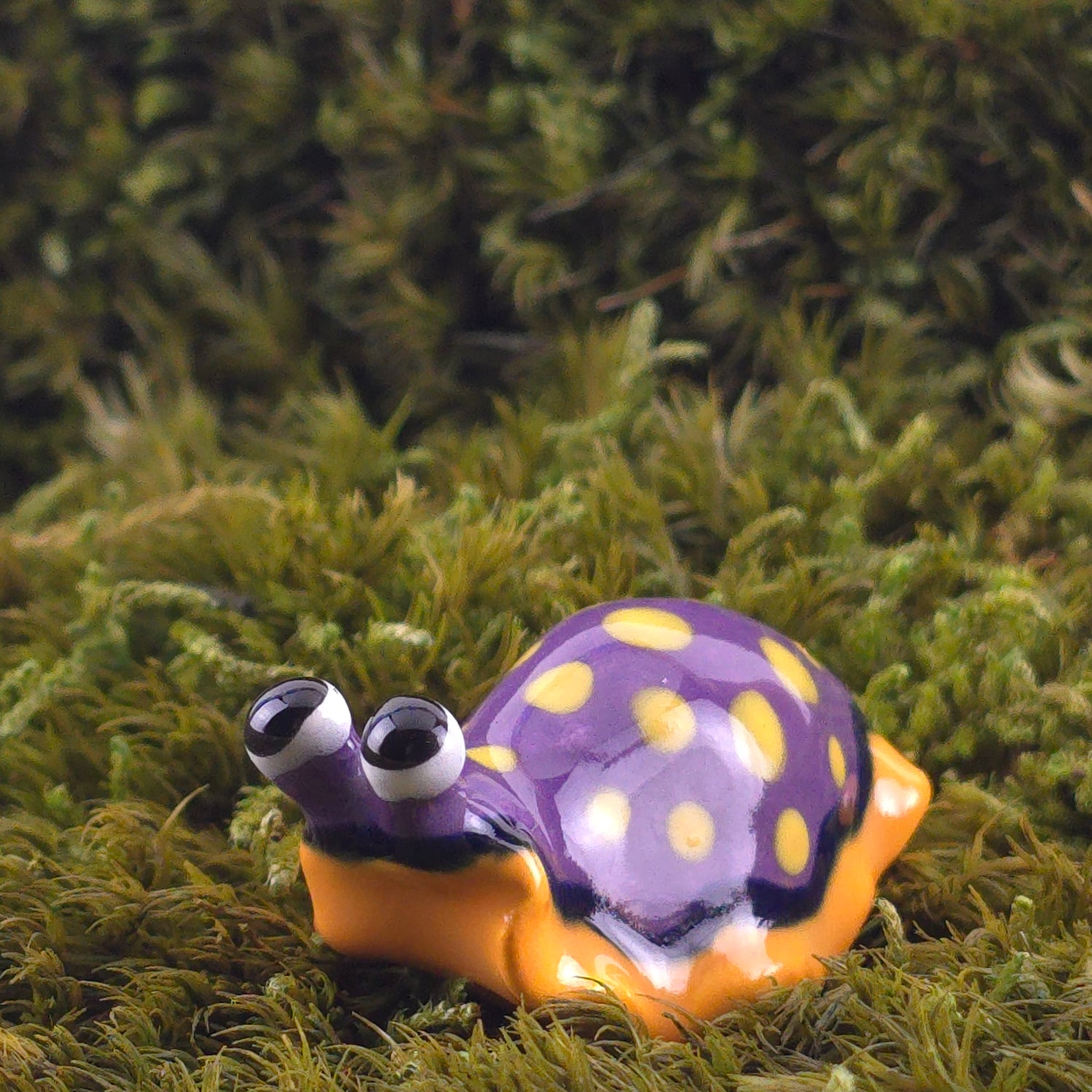Ceramic Slug: Arion
