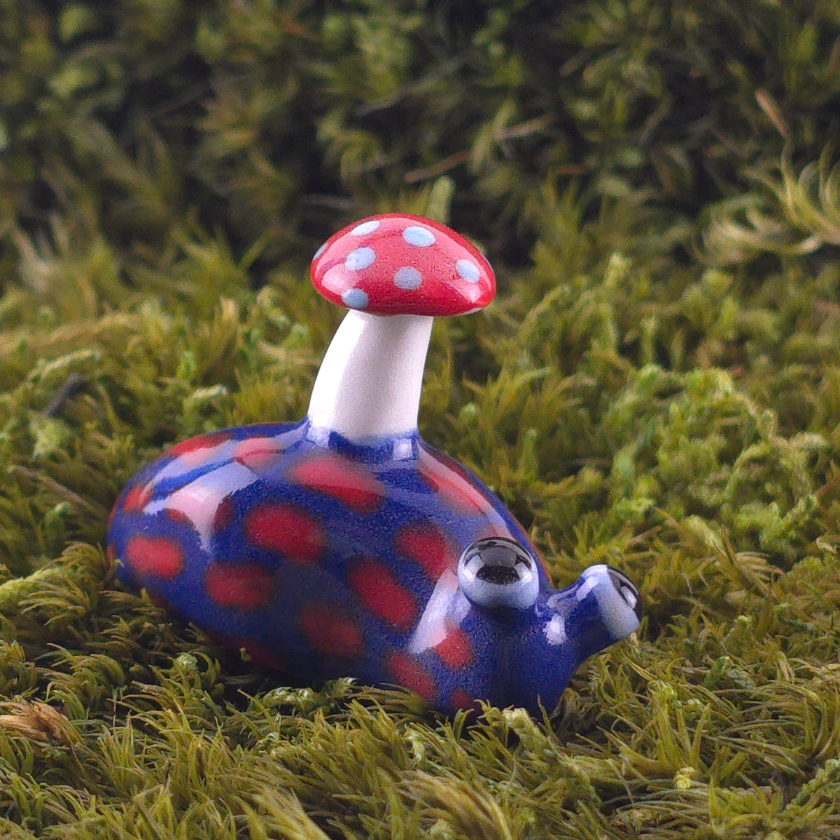 Ceramic Slug: Blep