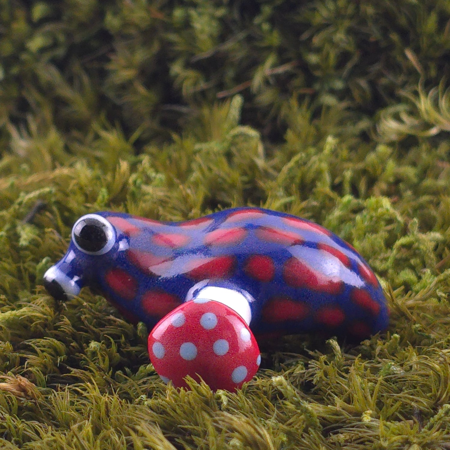 Ceramic Slug: Blep