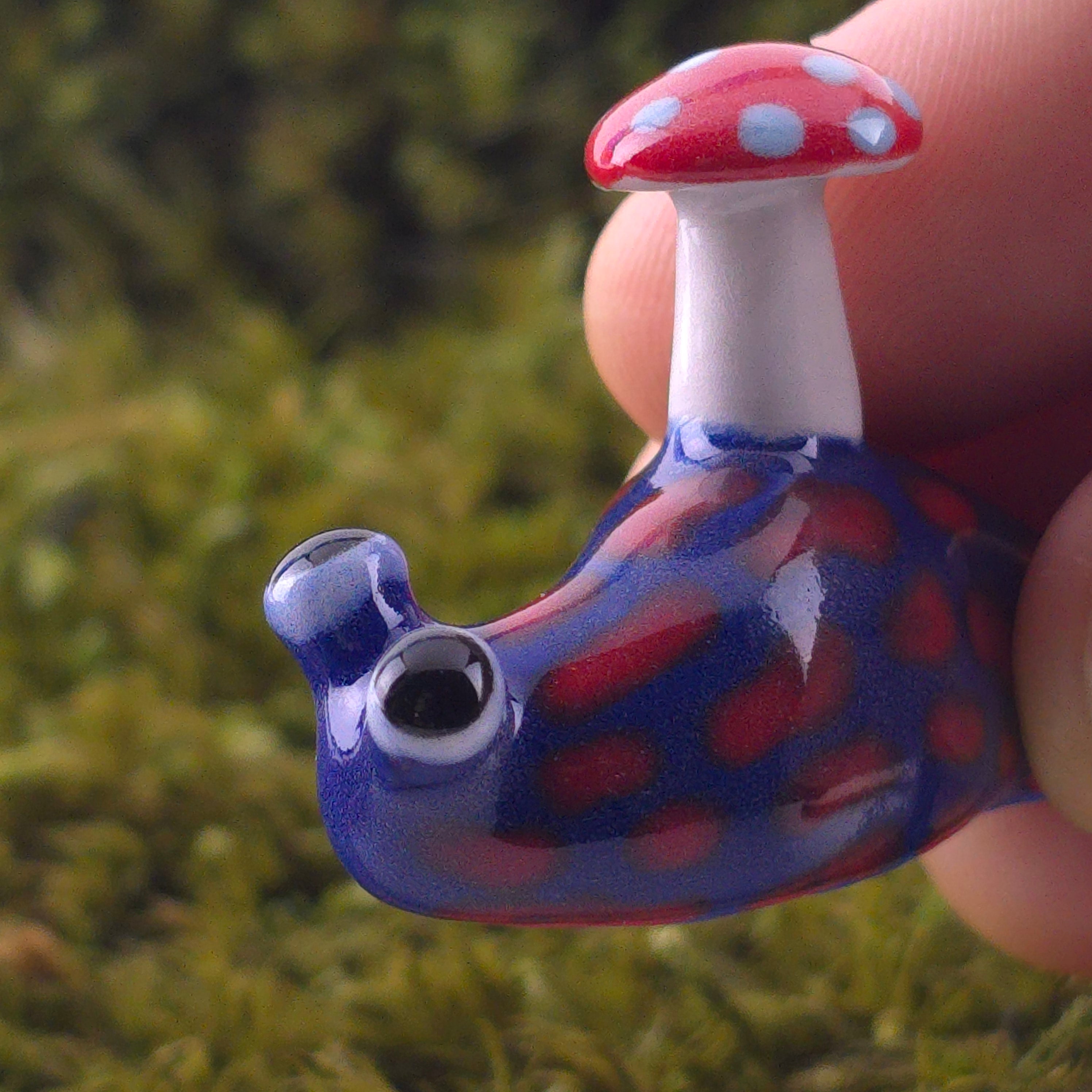 Ceramic Slug: Blep
