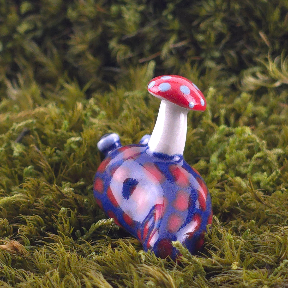 Ceramic Slug: Blep