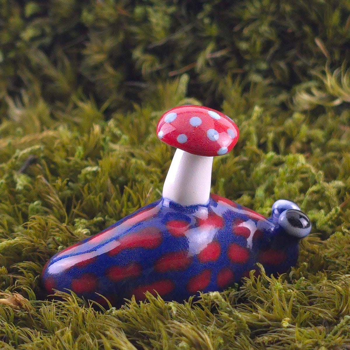 Ceramic Slug: Blep