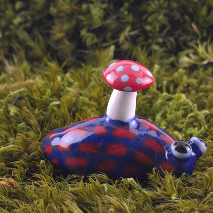 Ceramic Slug: Blep