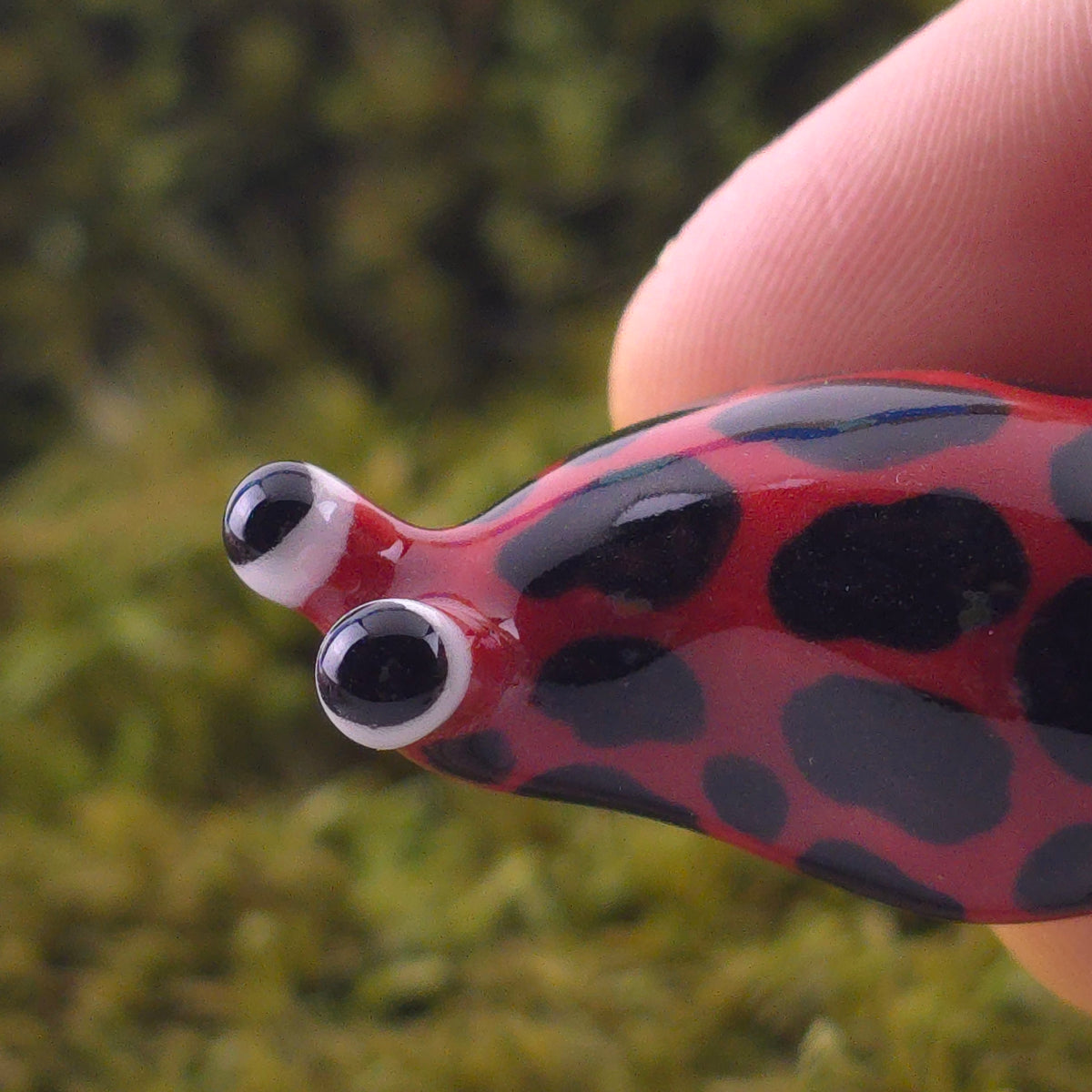 Ceramic Slug: Dinky