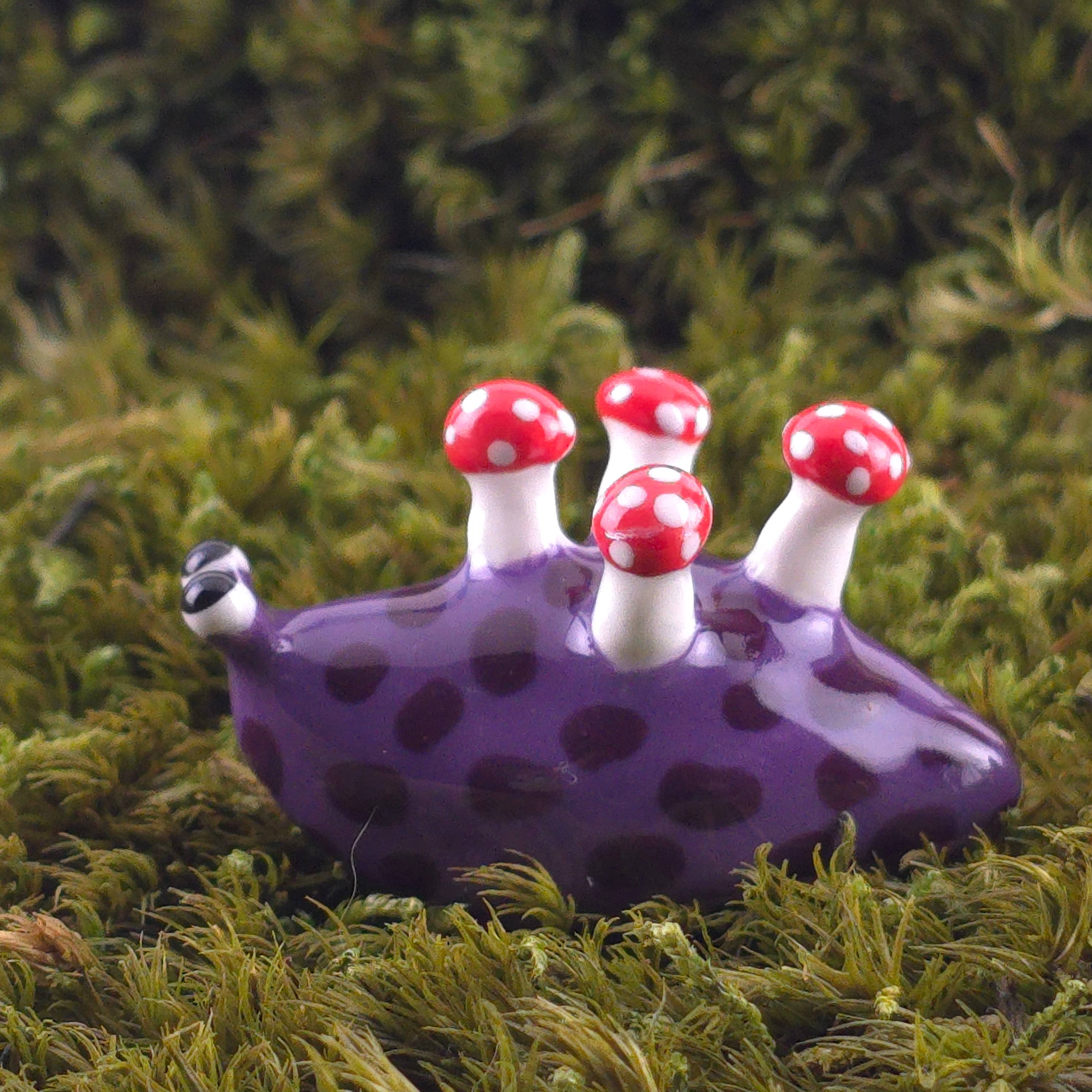 Ceramic Slug: Dustie