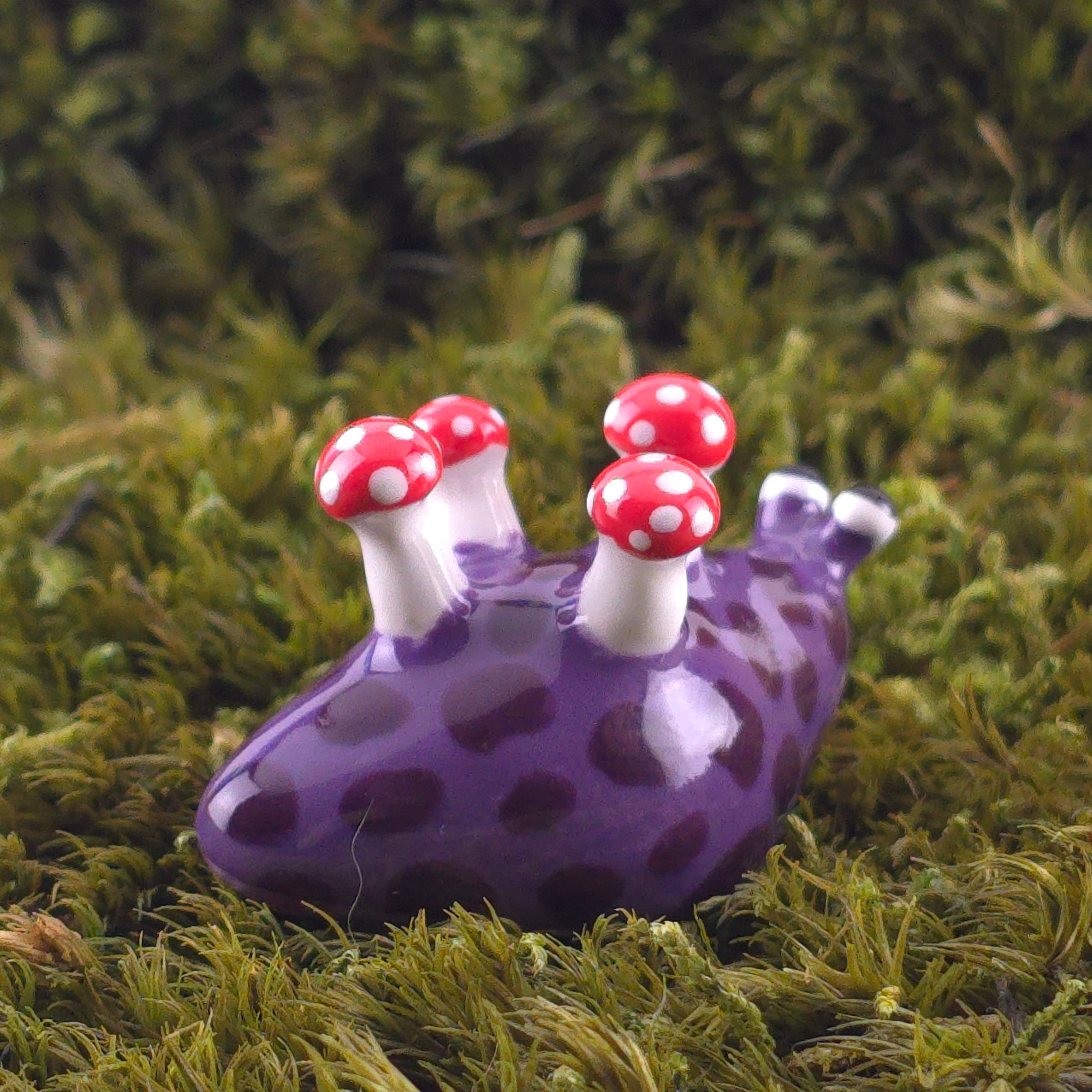 Ceramic Slug: Dustie