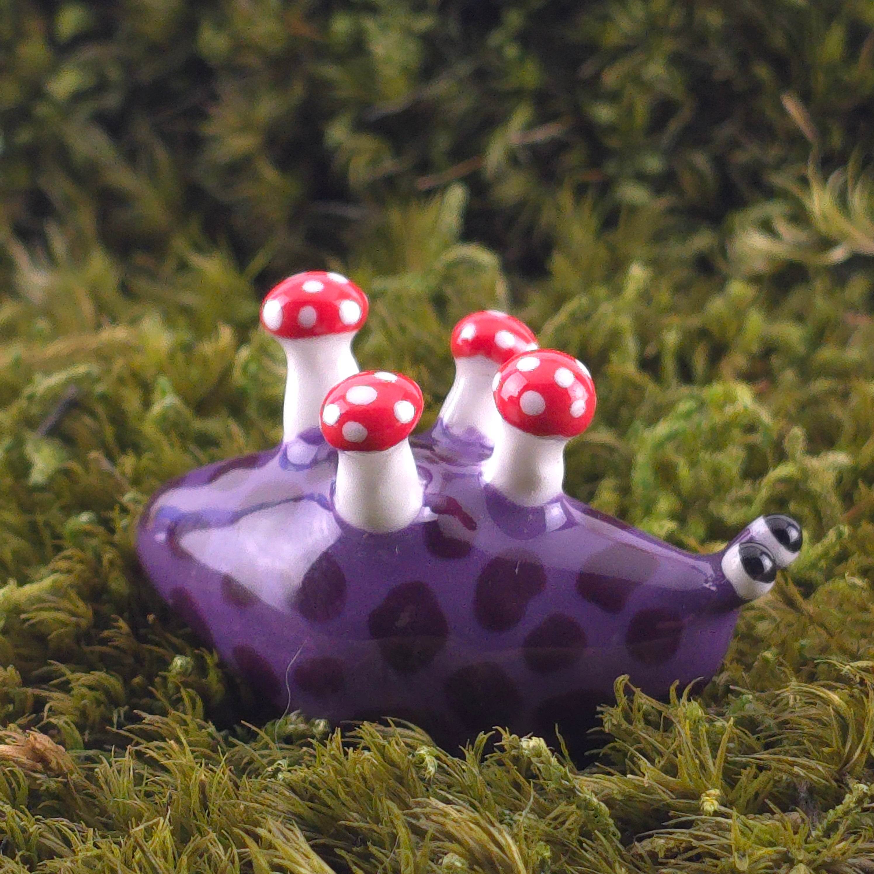 Ceramic Slug: Dustie