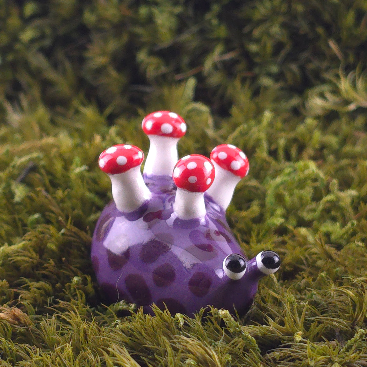 Ceramic Slug: Dustie