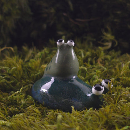 Ceramic Slug: Eggie and Wallnut