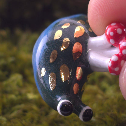 Ceramic Slug: Enoki