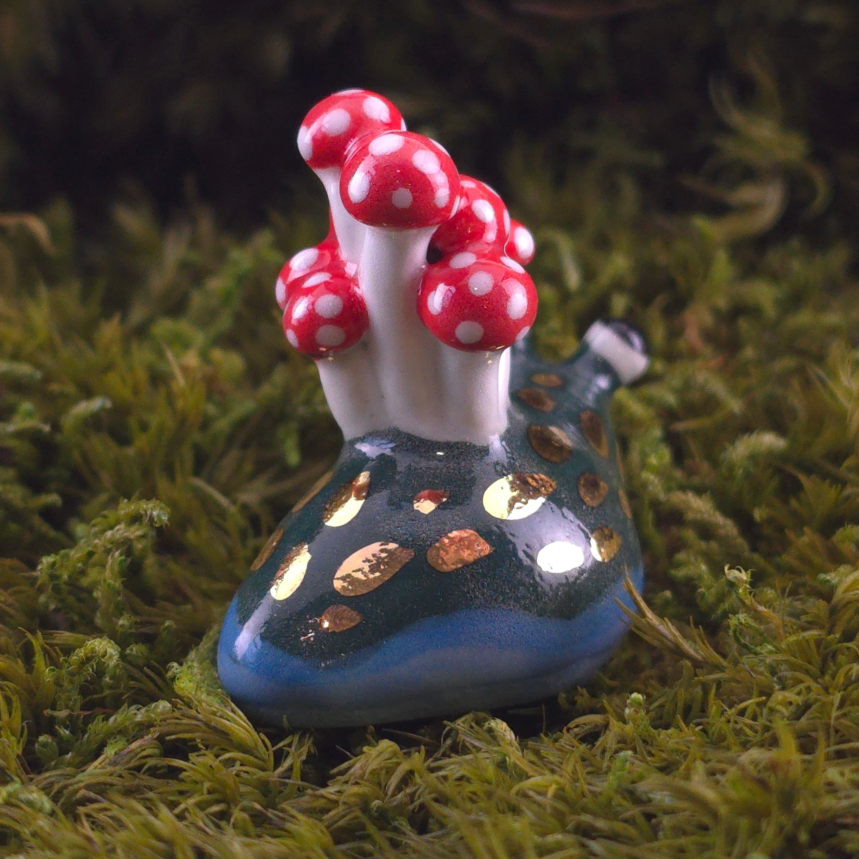 Ceramic Slug: Enoki