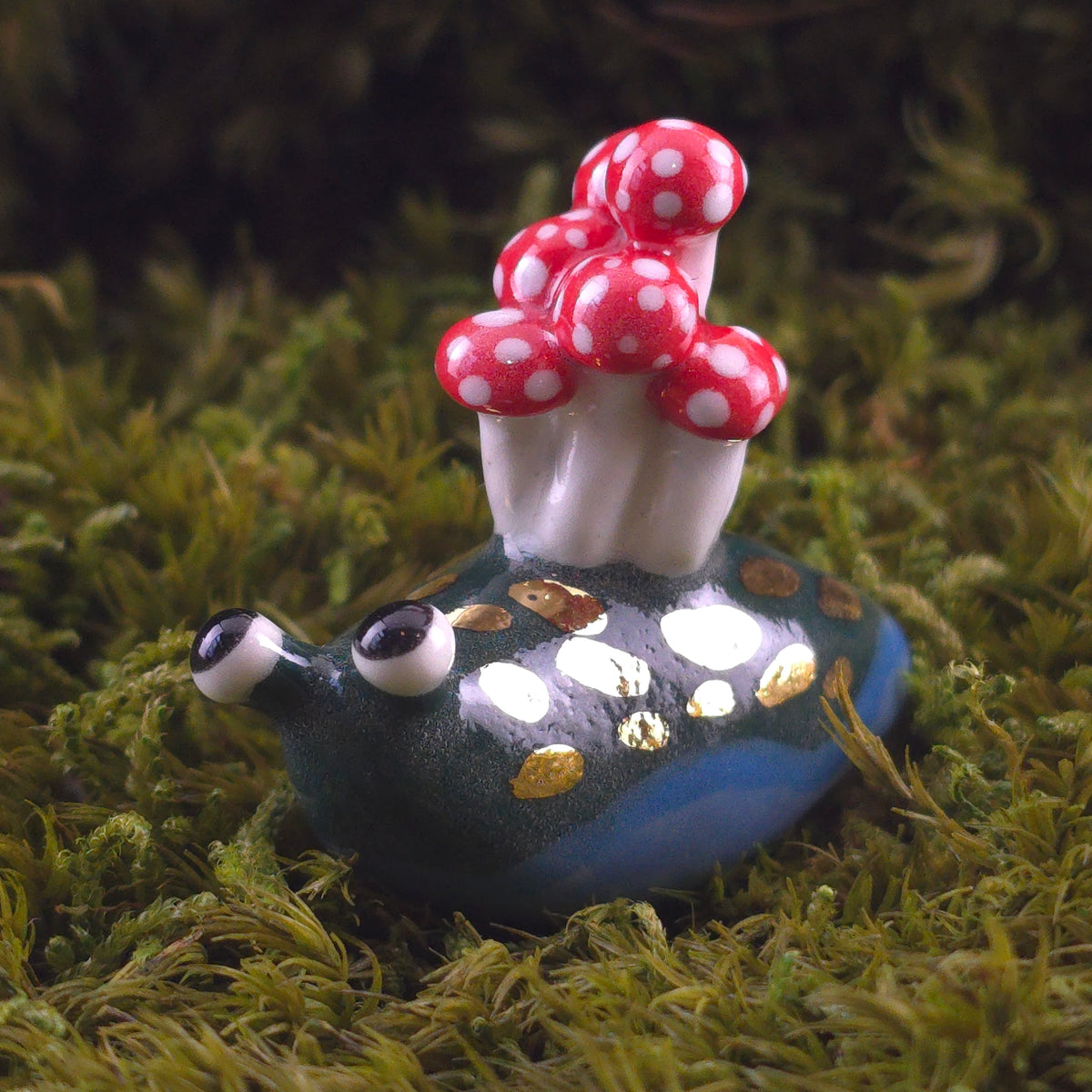 Ceramic Slug: Enoki