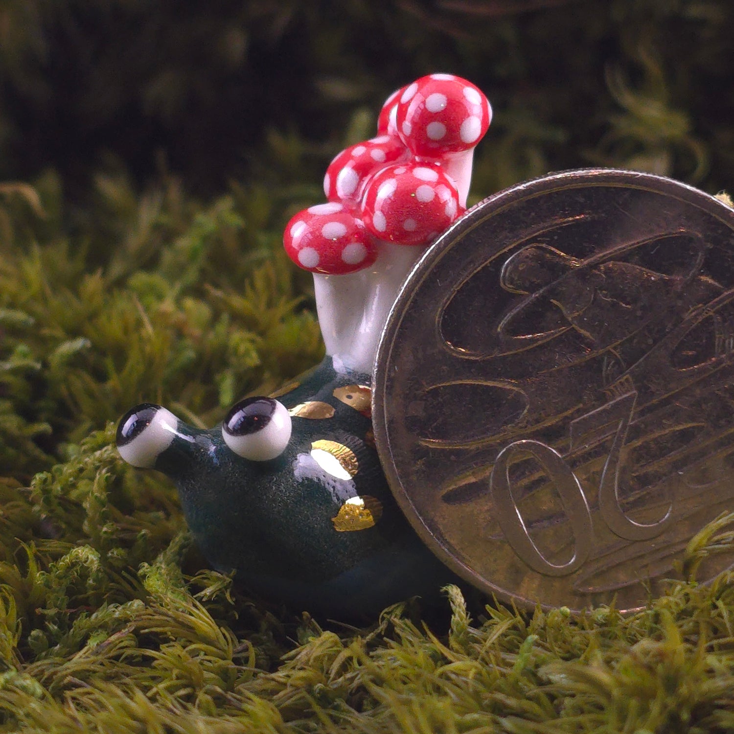 Ceramic Slug: Enoki