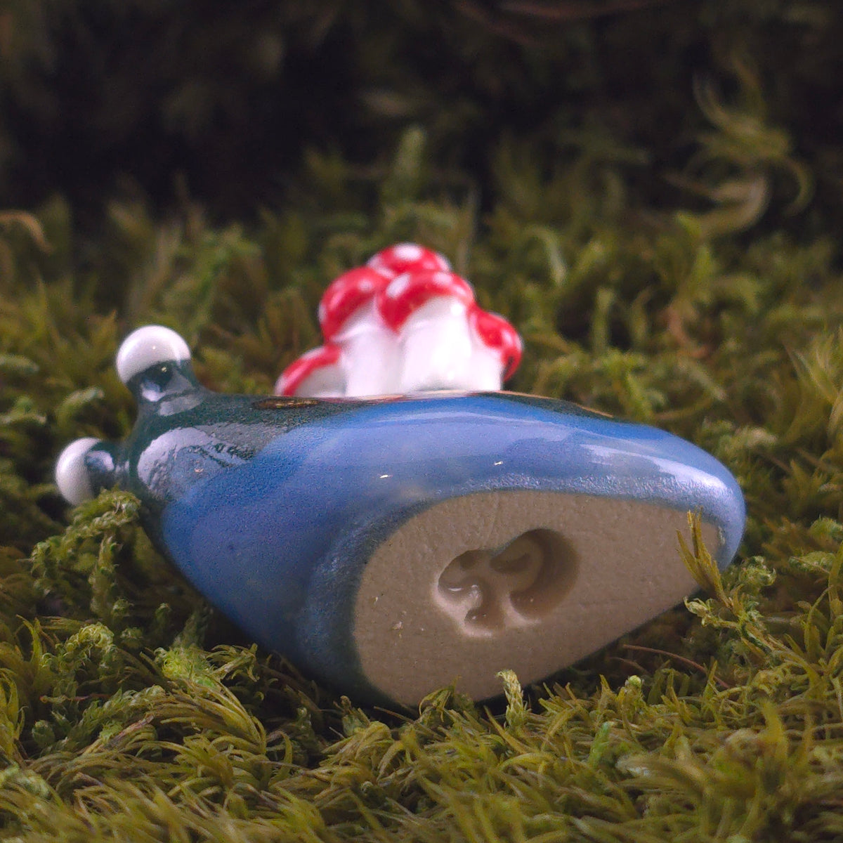 Ceramic Slug: Enoki