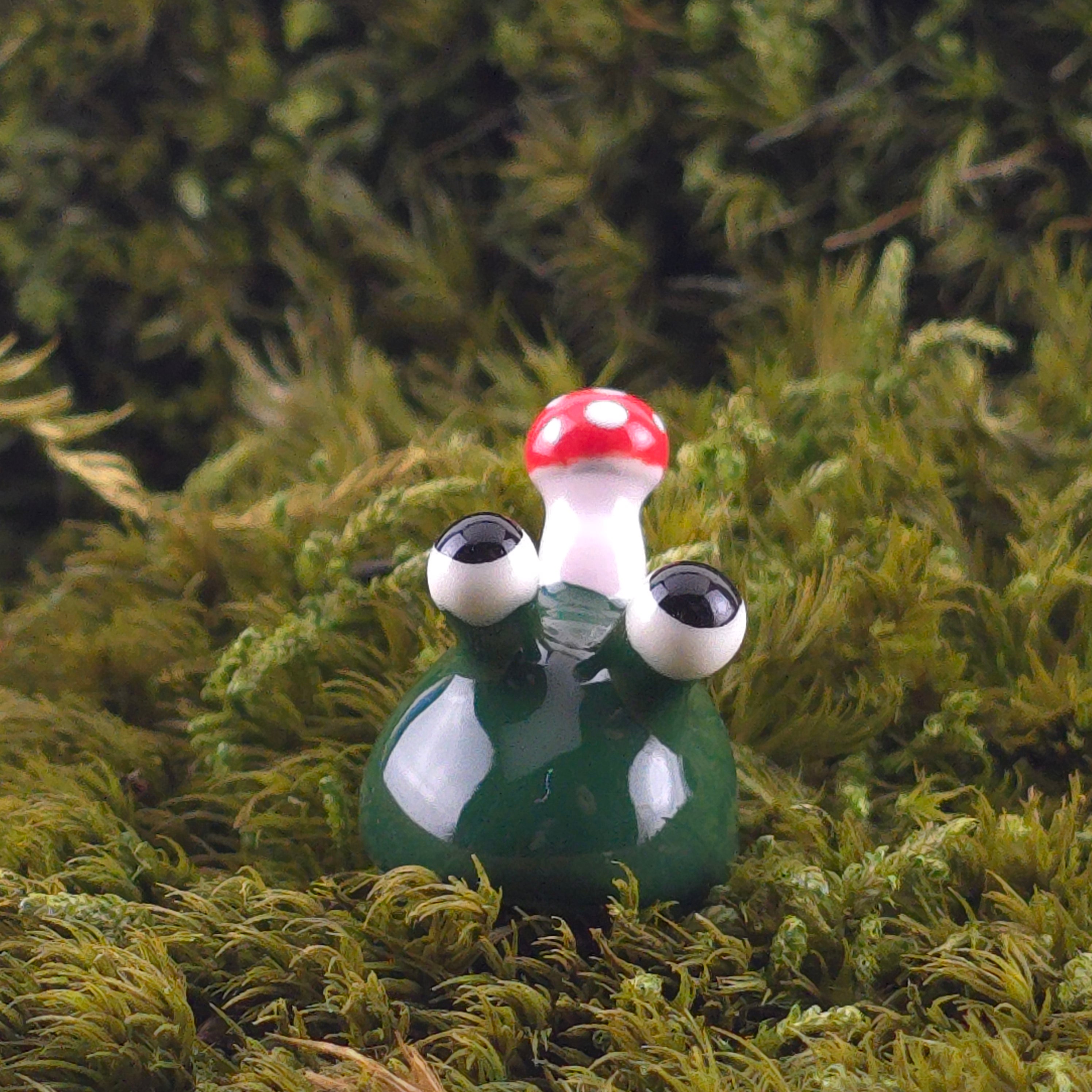 Ceramic Slug: Fern
