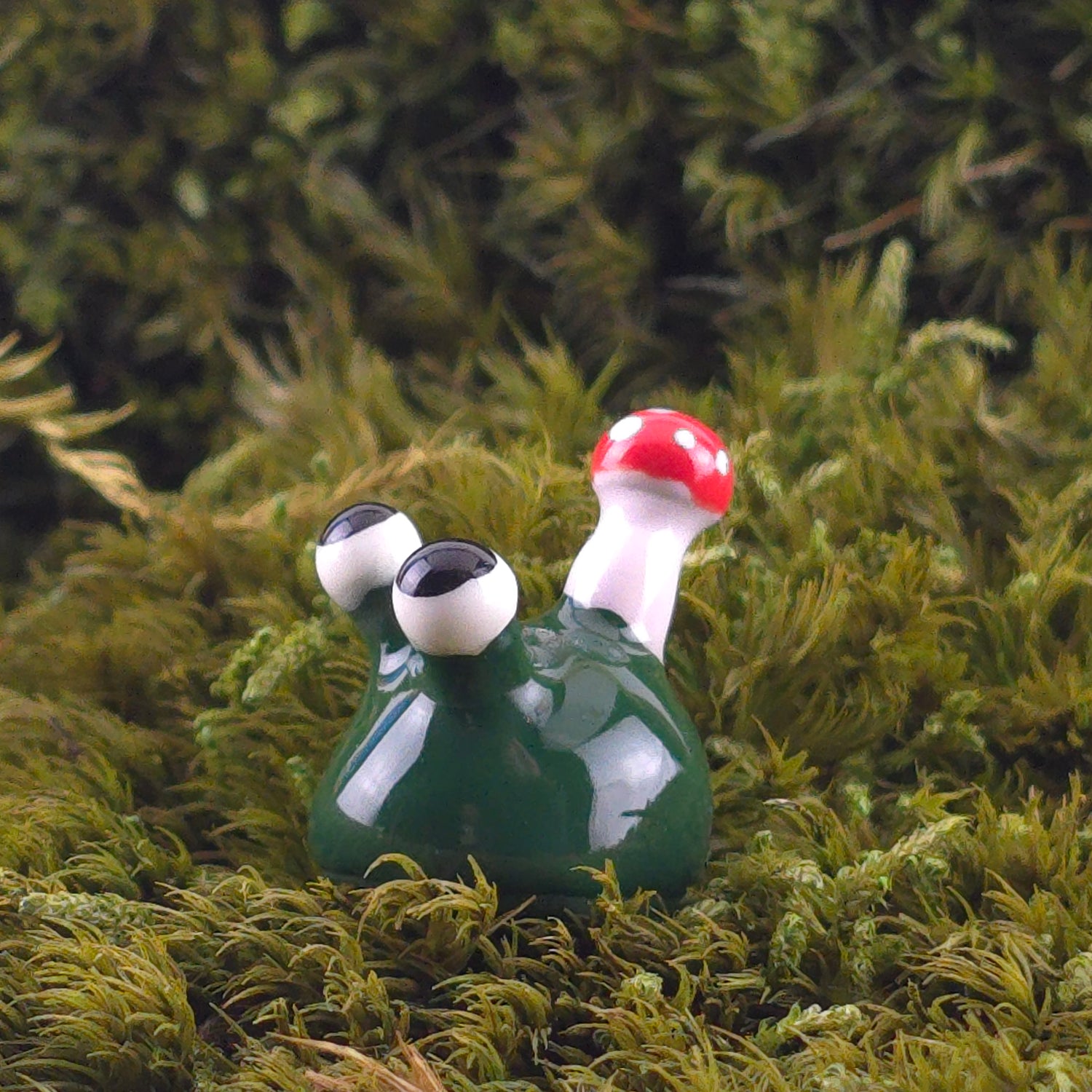 Ceramic Slug: Fern
