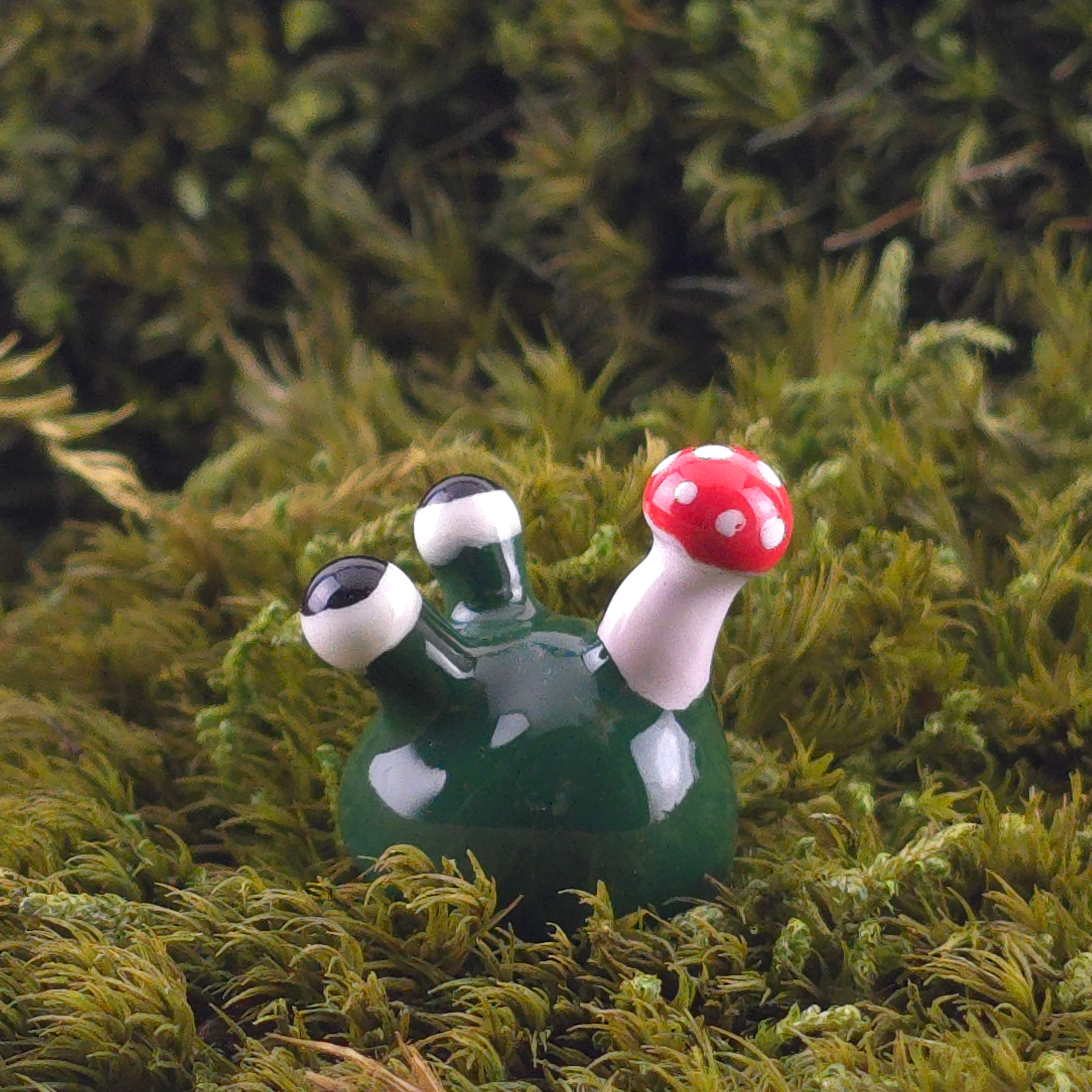 Ceramic Slug: Fern