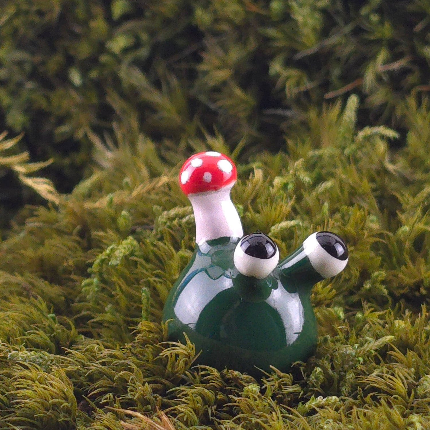 Ceramic Slug: Fern