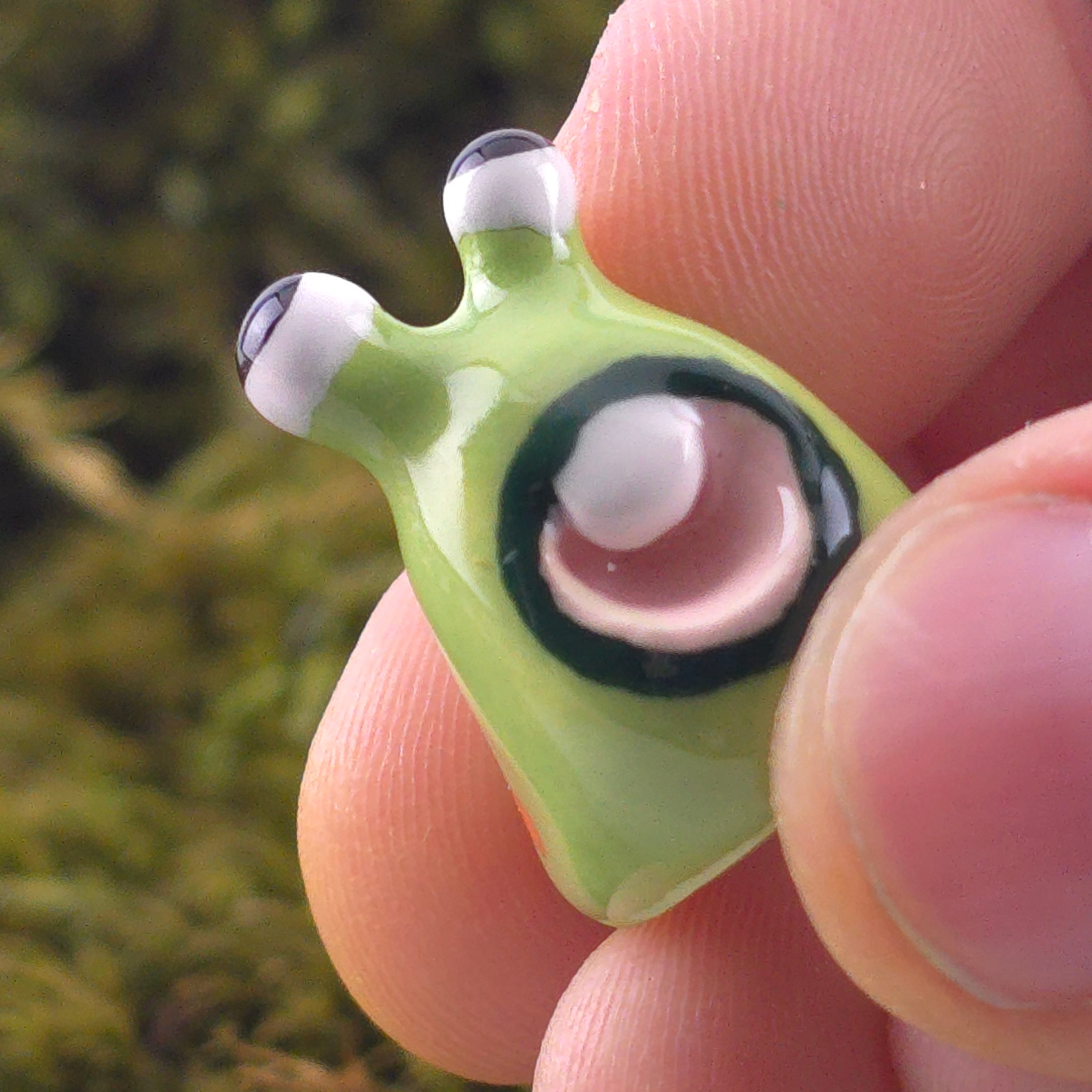 Ceramic Slug: Gertrude