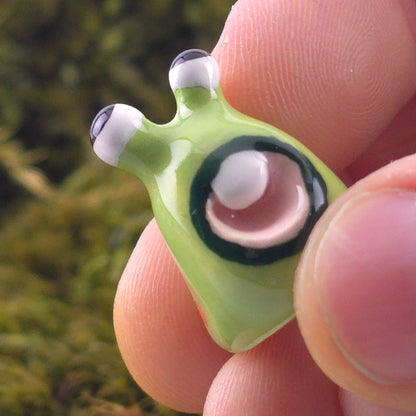 Ceramic Slug: Gertrude