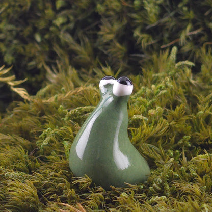Ceramic Slug: Ivy