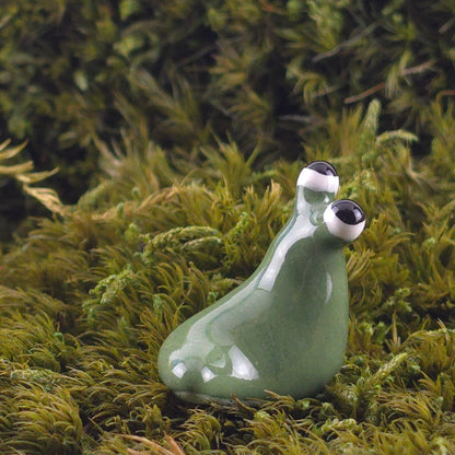 Ceramic Slug: Ivy