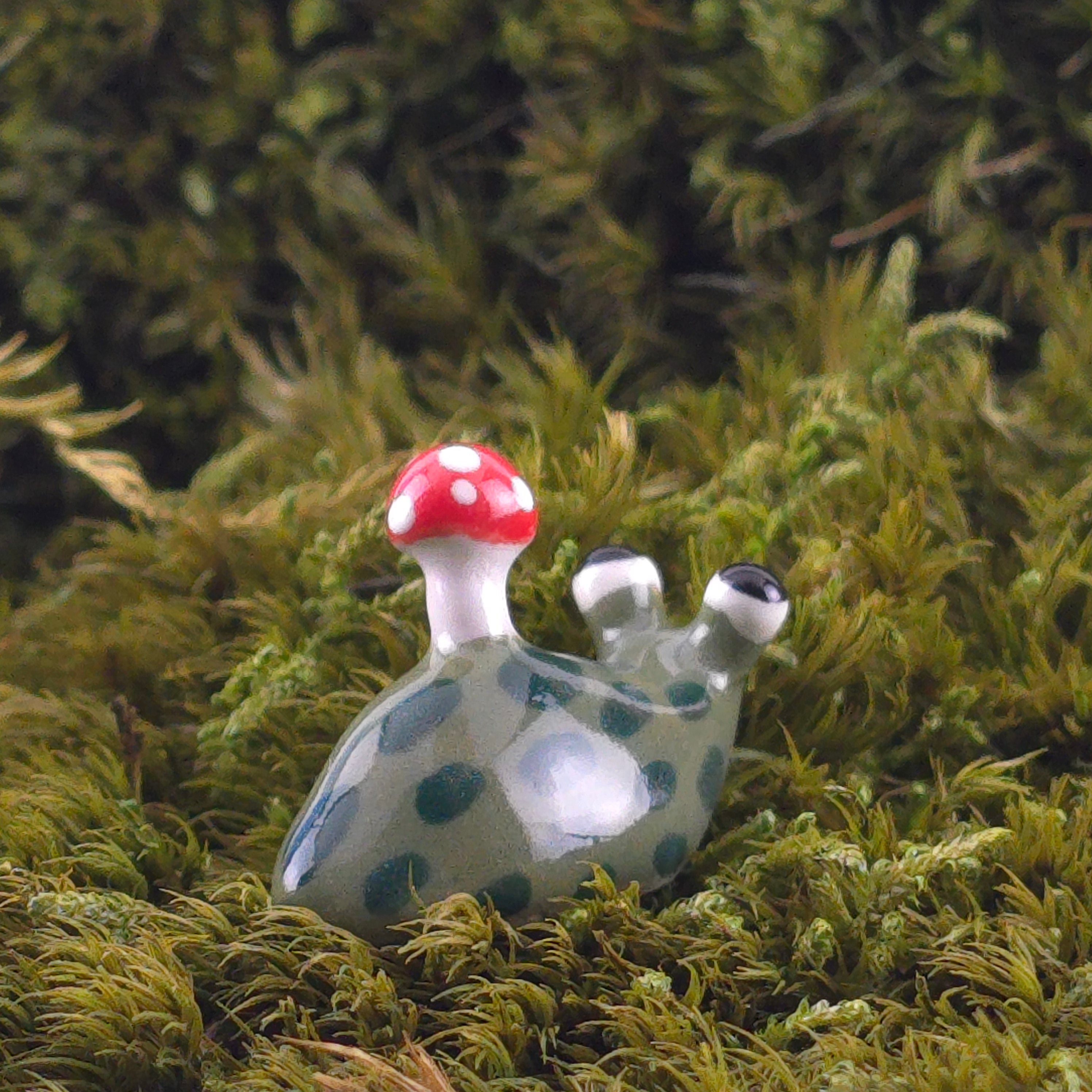 Ceramic Slug: Lark