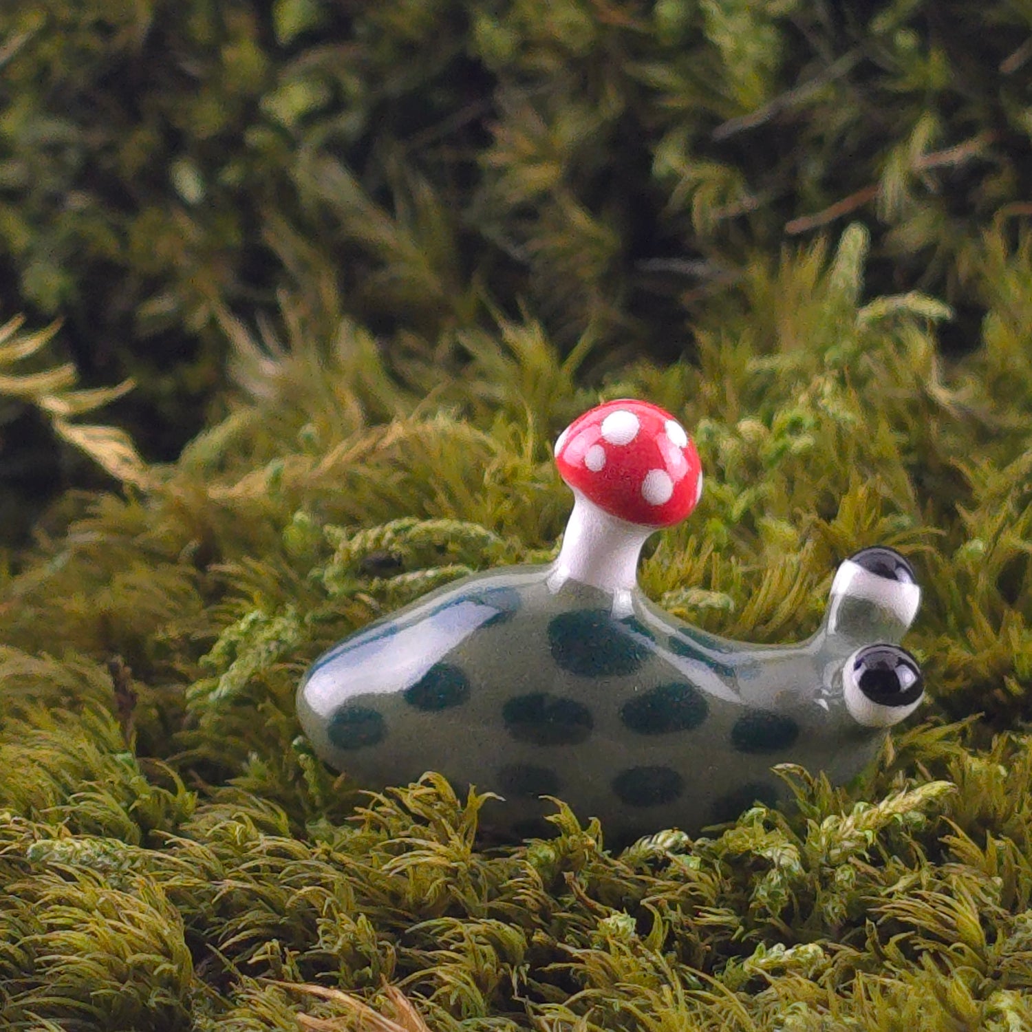 Ceramic Slug: Lark