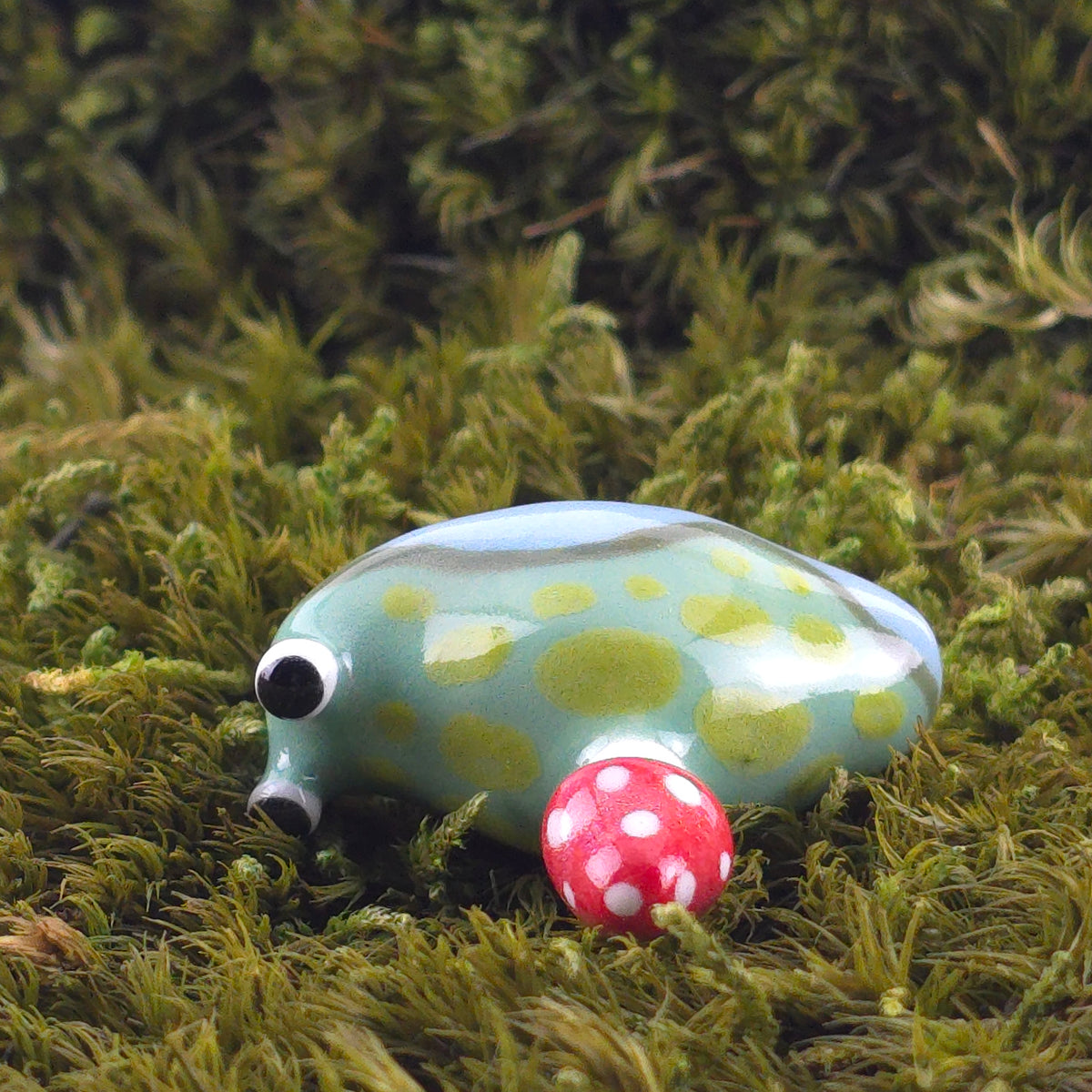 Ceramic Slug: Mouldie