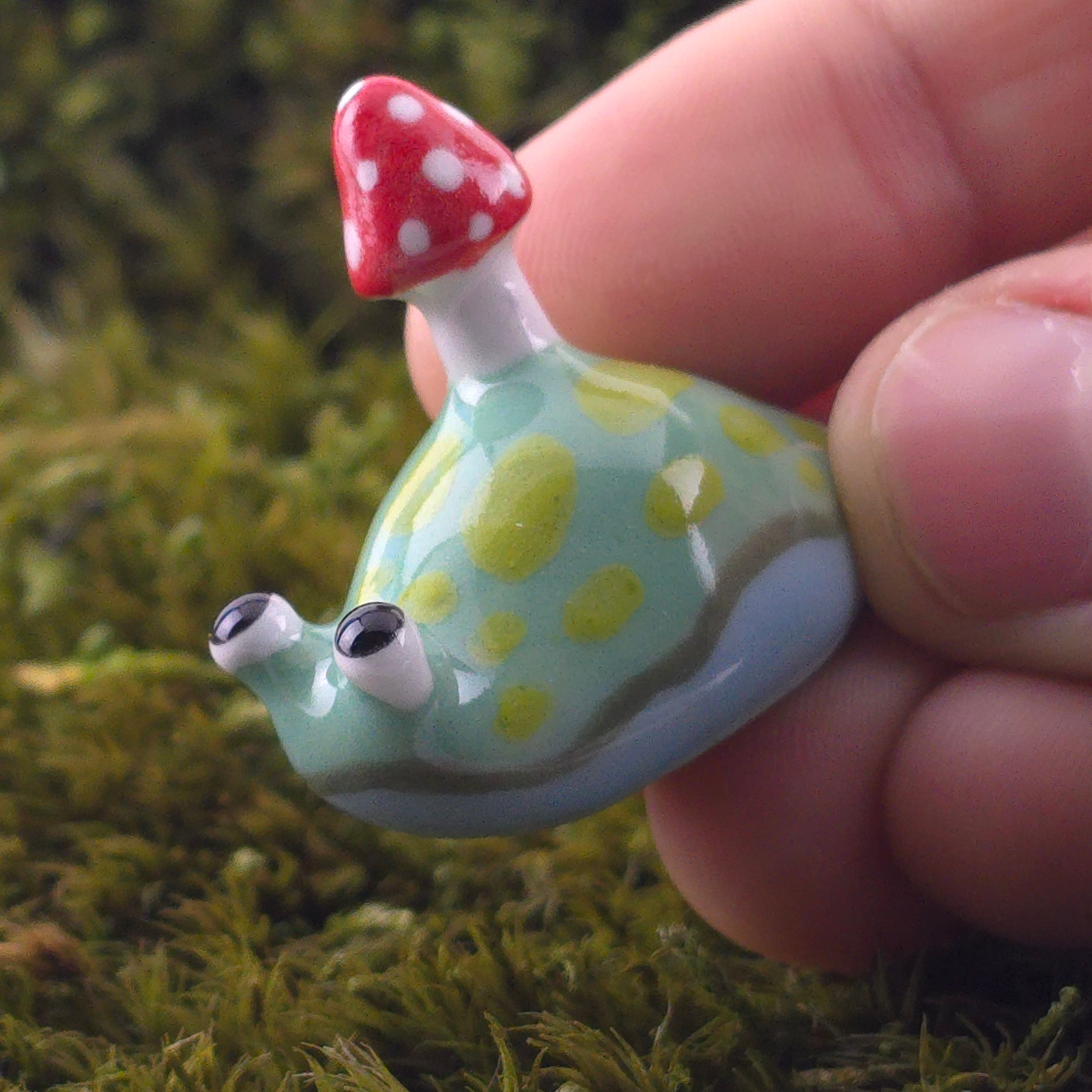 Ceramic Slug: Mouldie