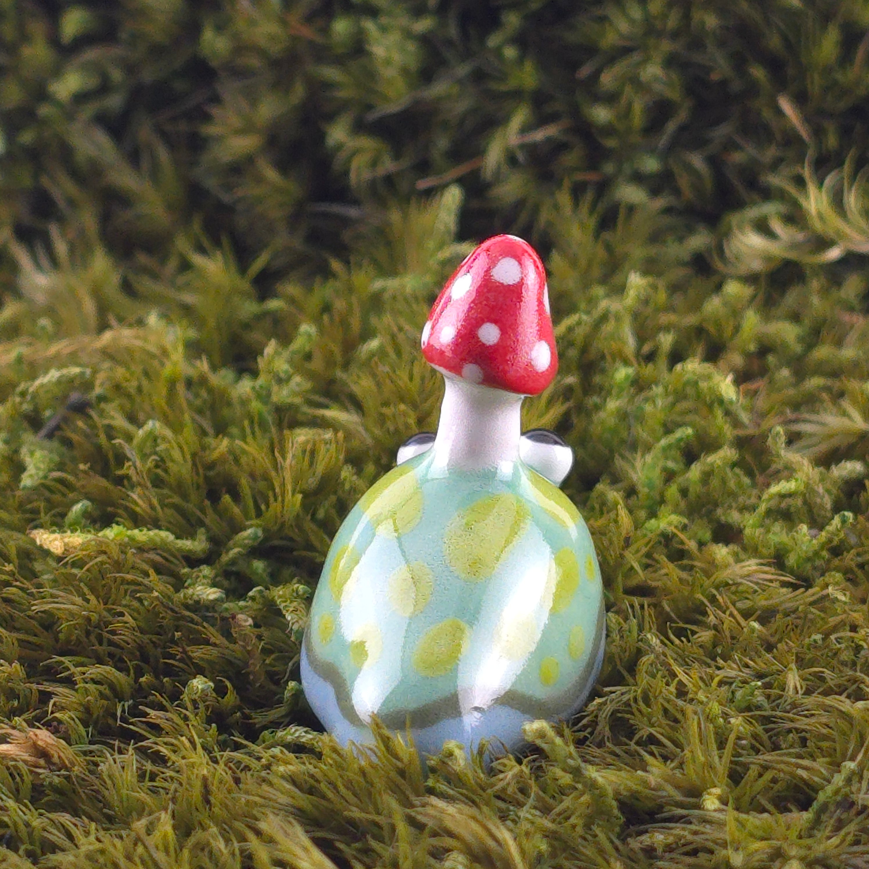 Ceramic Slug: Mouldie