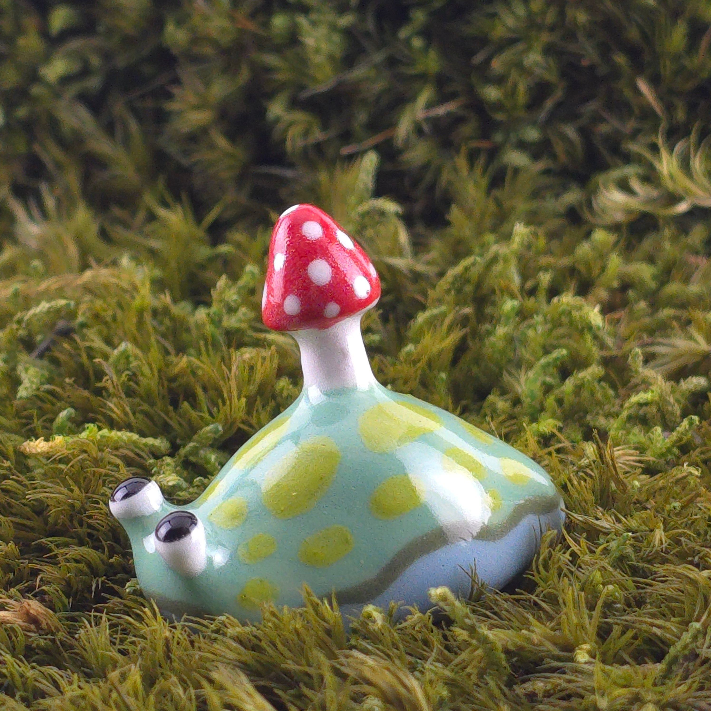 Ceramic Slug: Mouldie