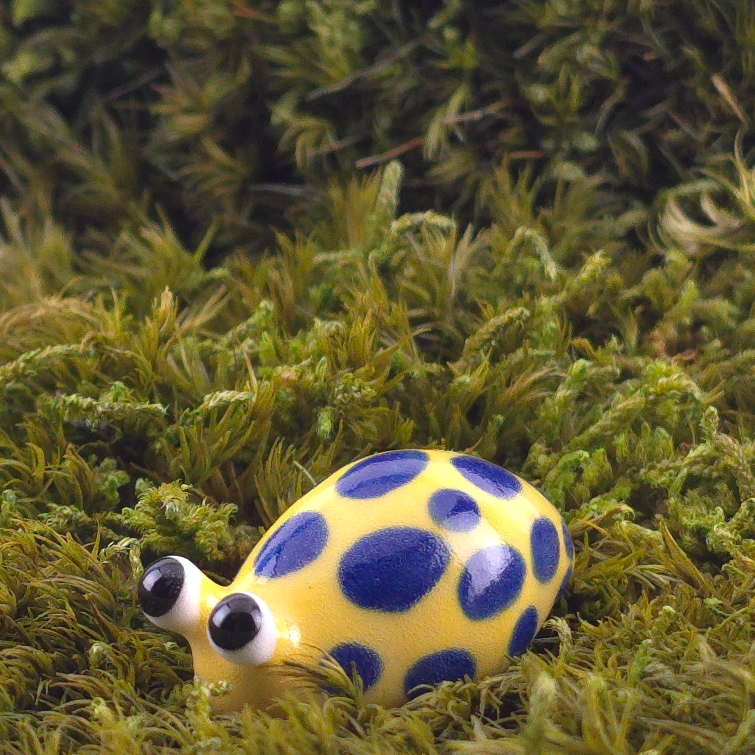 Ceramic Slug: Nibble