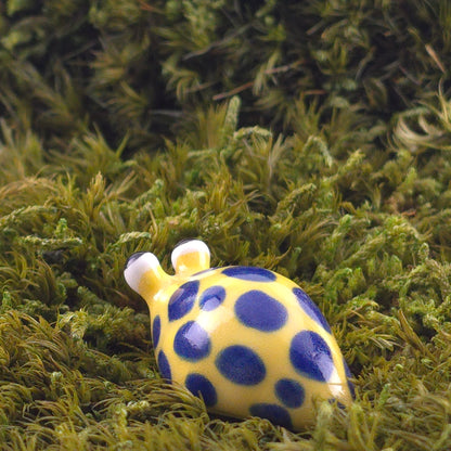 Ceramic Slug: Nibble