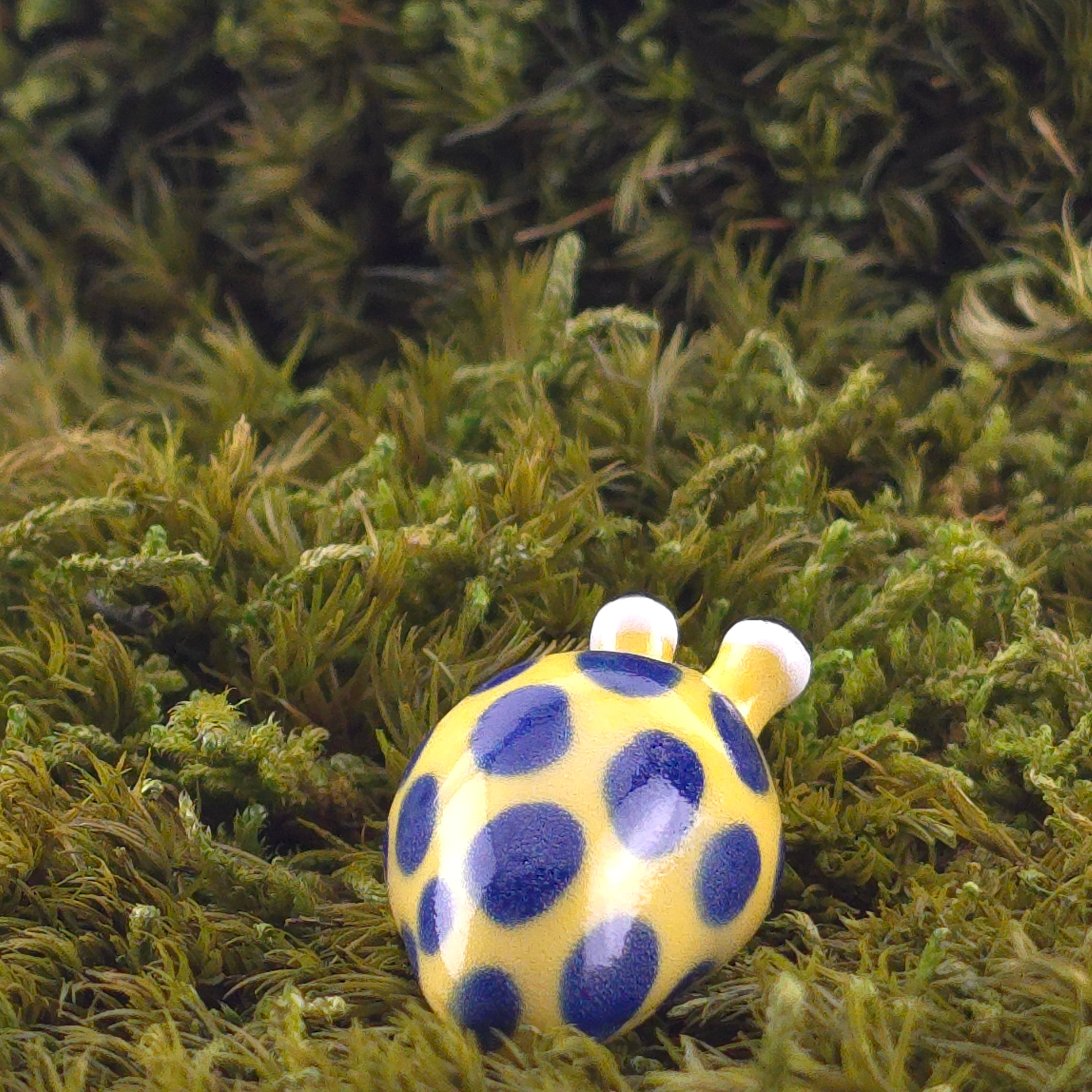 Ceramic Slug: Nibble