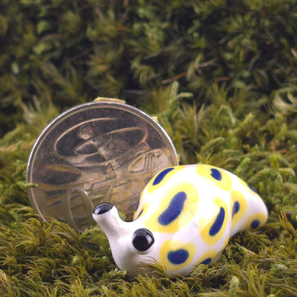 Ceramic Slug: Nixie