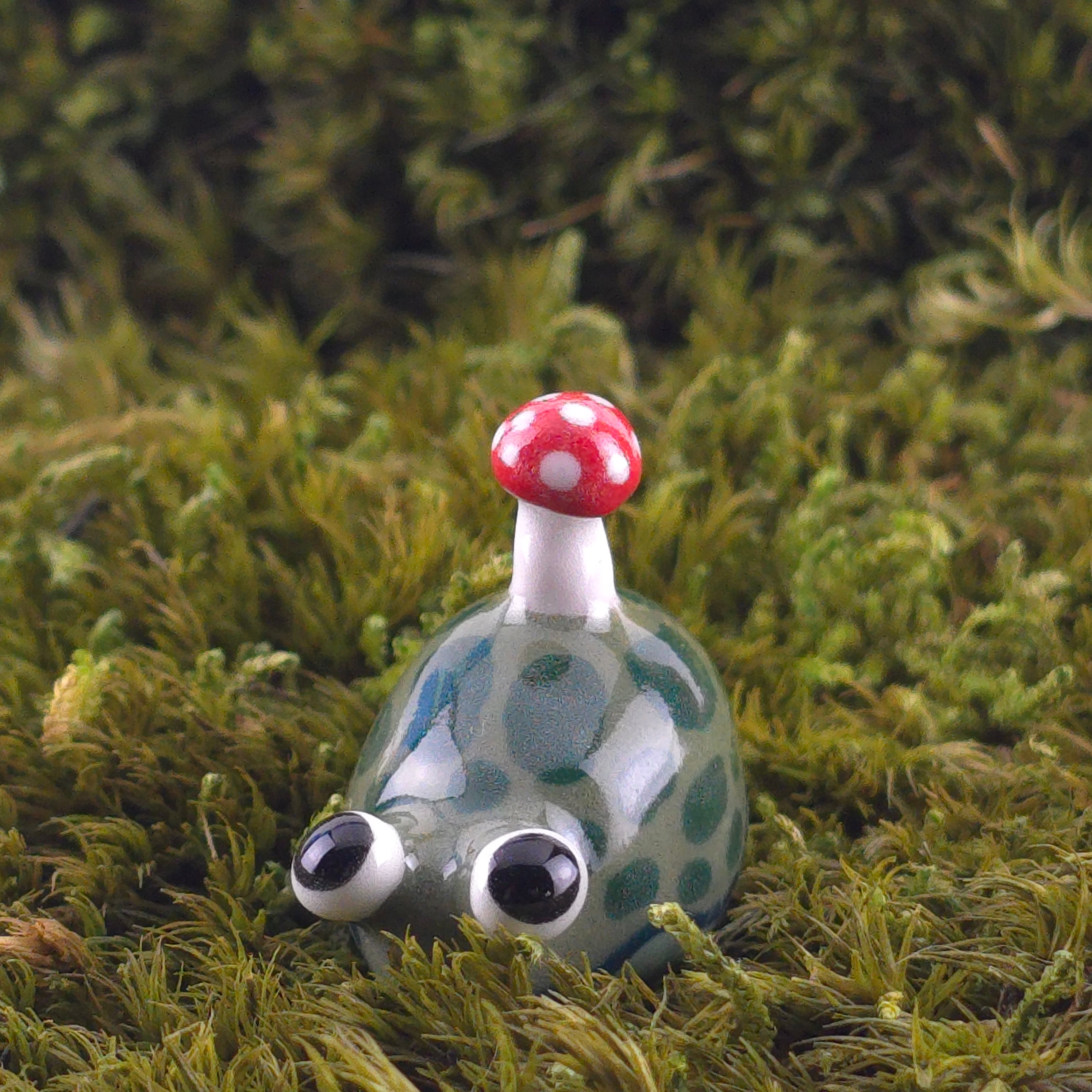 Ceramic Slug: Plop