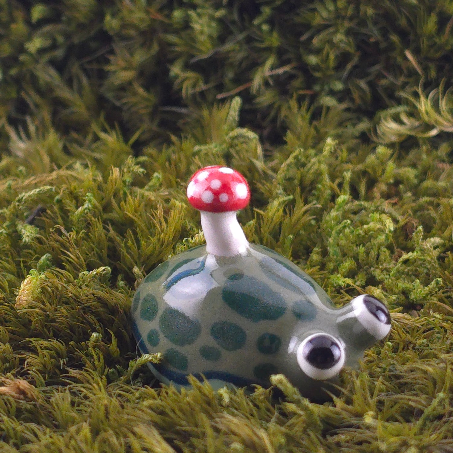 Ceramic Slug: Plop